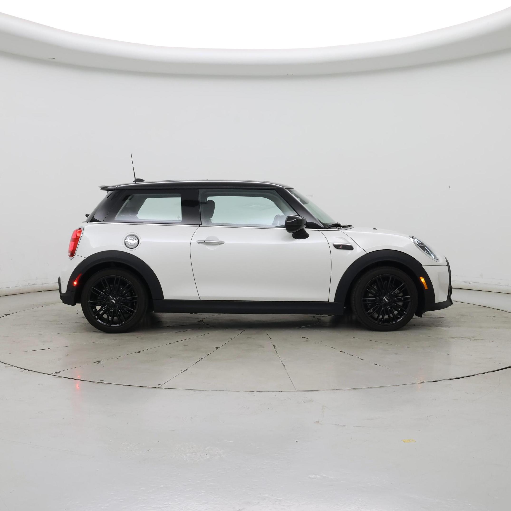 Thumbnail: 2023 MINI Cooper Hardtop - 7