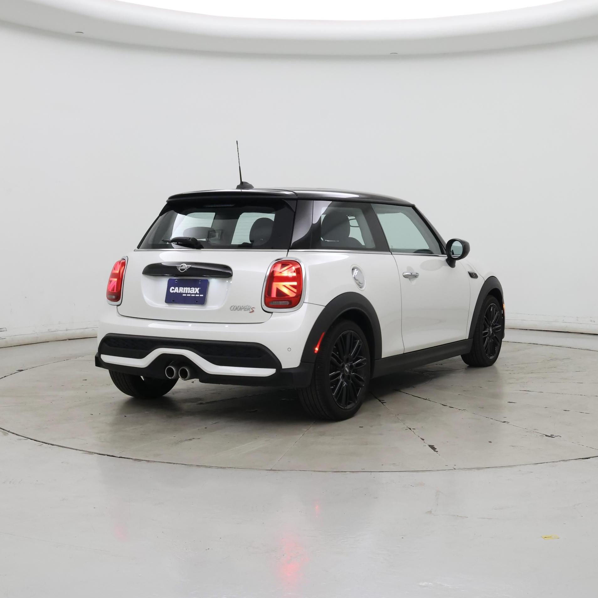 Thumbnail: 2023 MINI Cooper Hardtop - 8