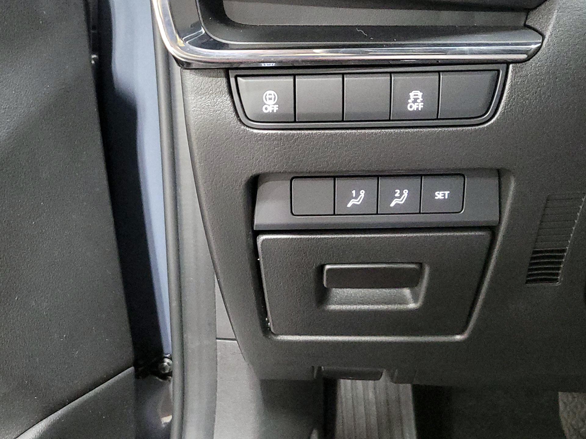 Thumbnail: 2023 Mazda Mazda3 - 13