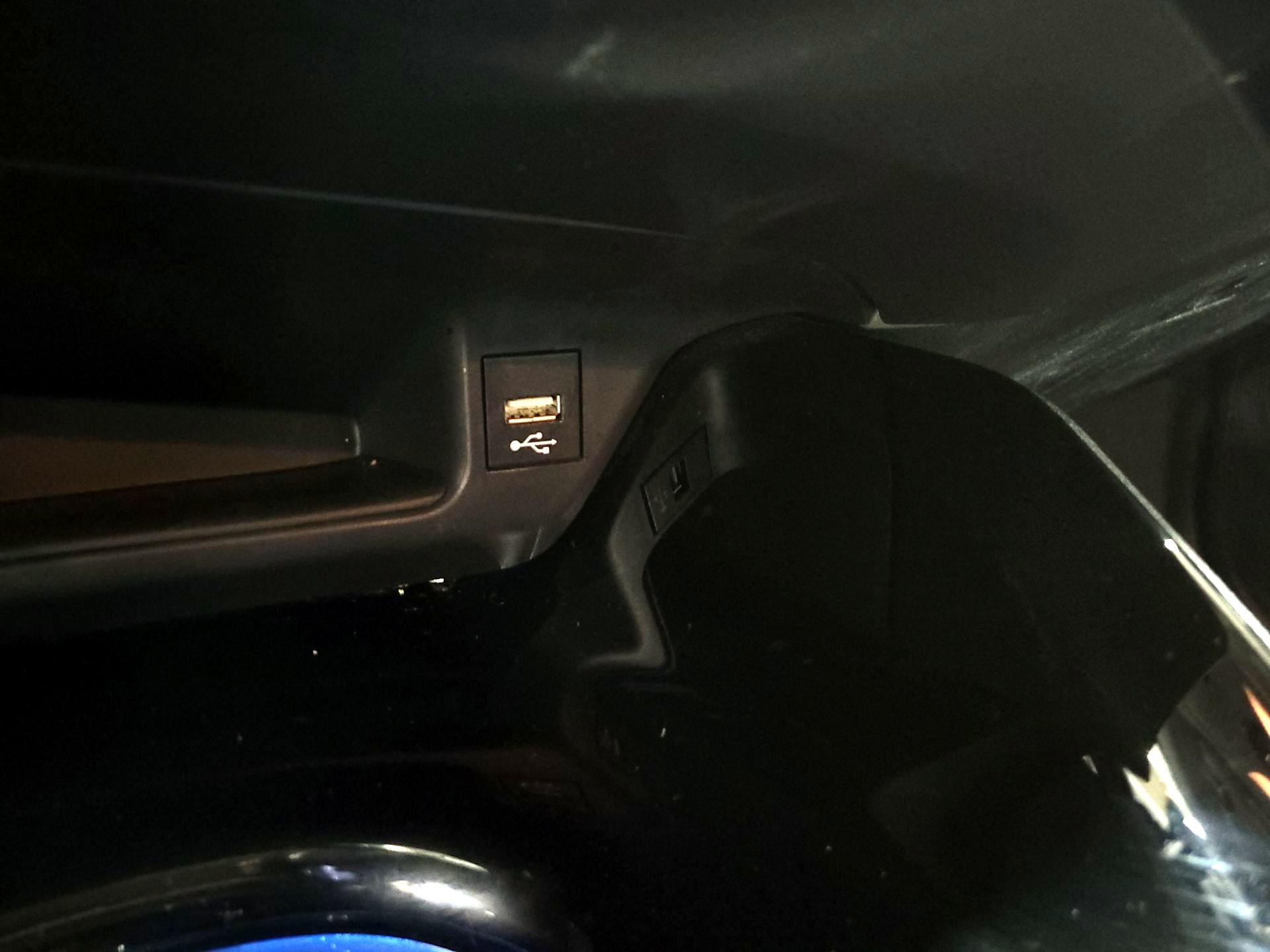 Thumbnail: 2021 Toyota C-HR - 17