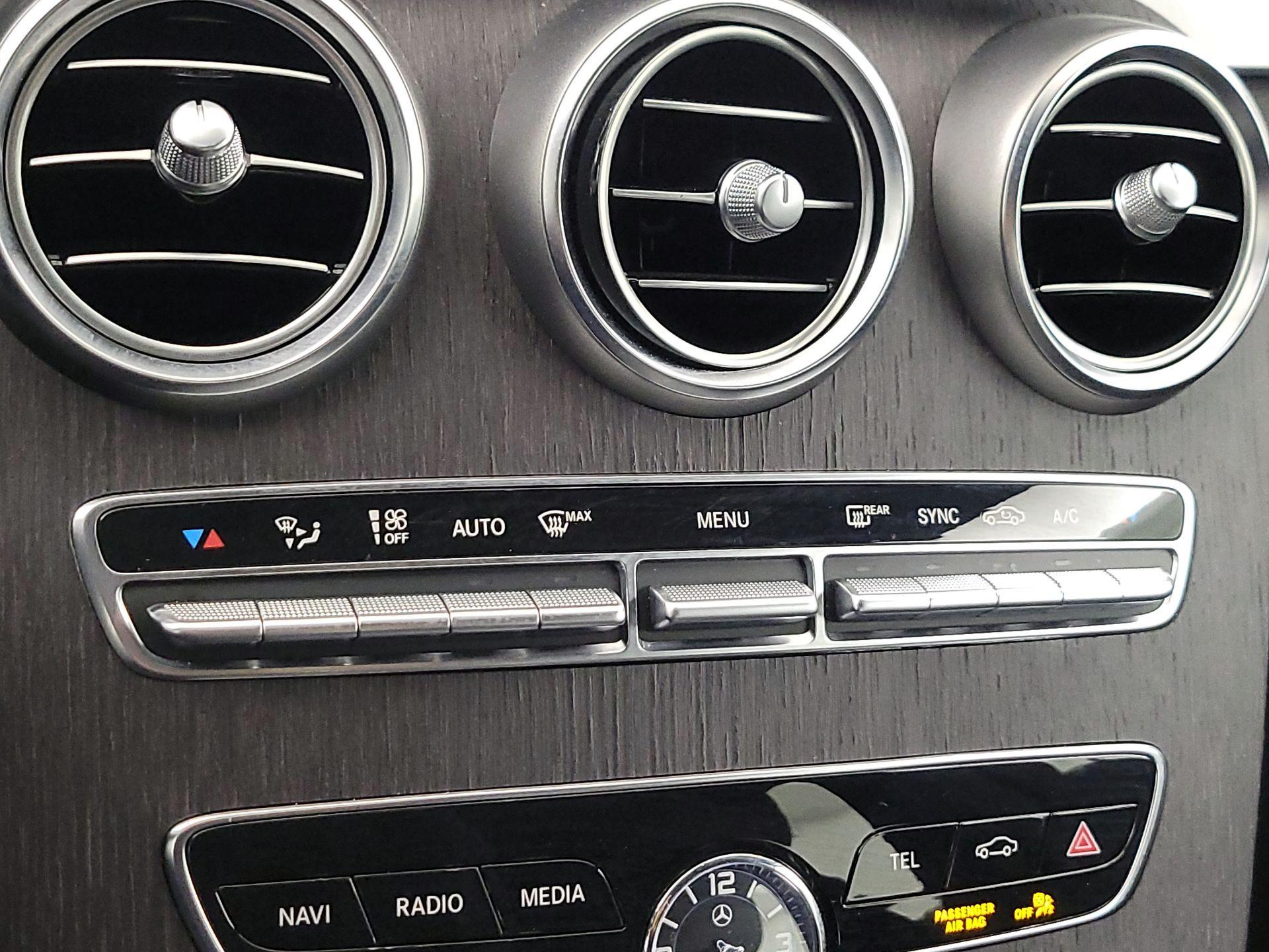 Thumbnail: 2019 Mercedes-Benz C-Class - 17