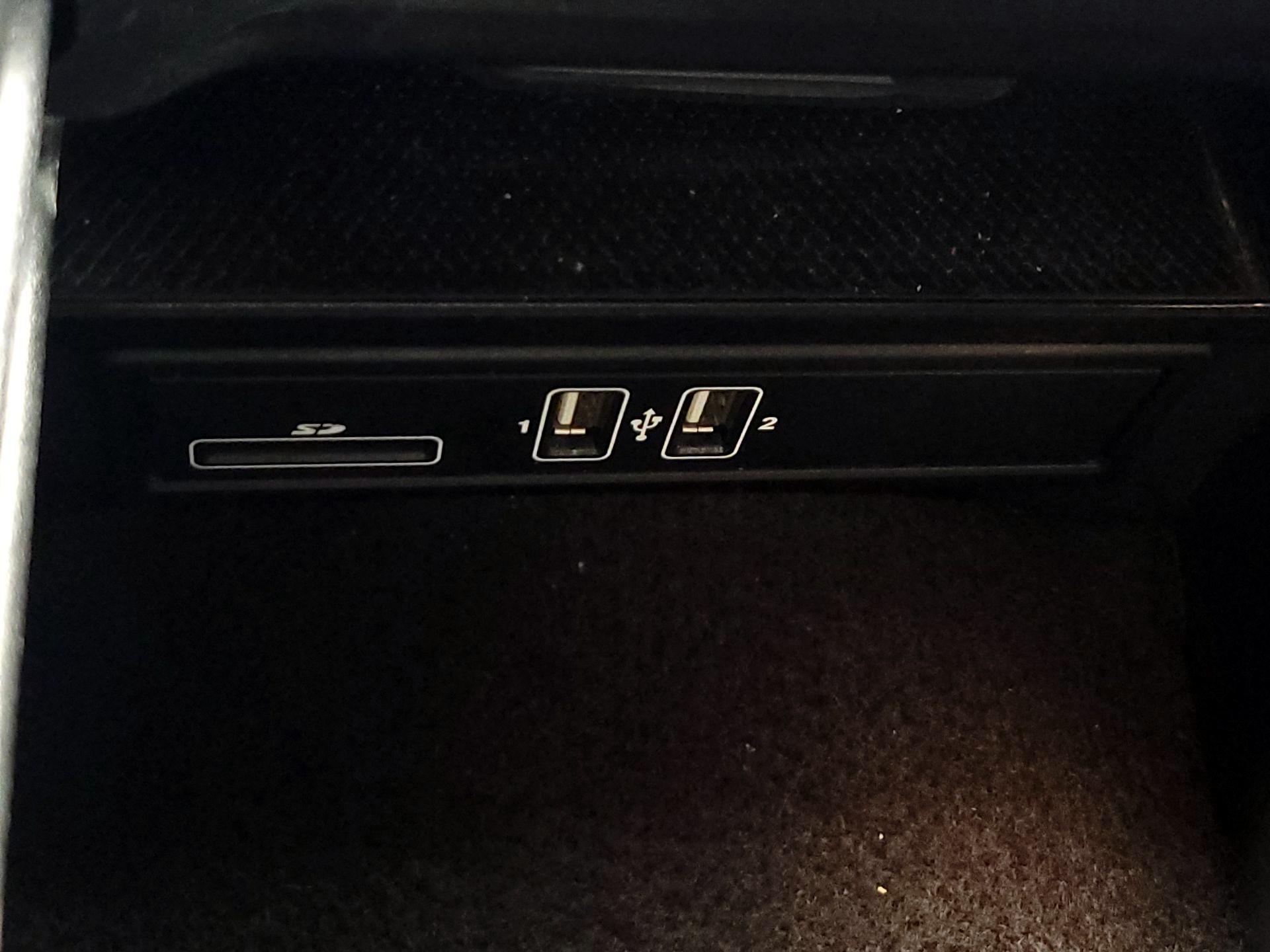 Thumbnail: 2019 Mercedes-Benz C-Class - 19