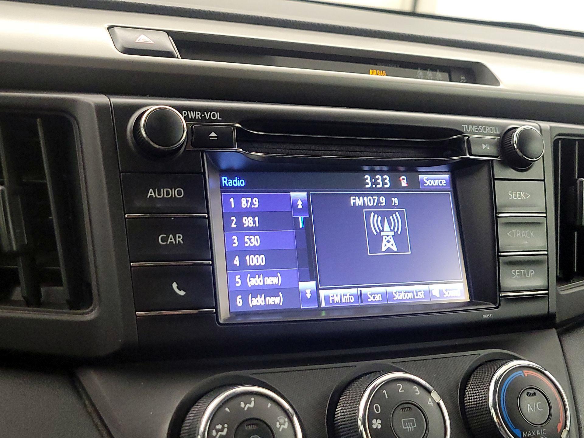 Thumbnail: 2017 Toyota RAV4 - 15