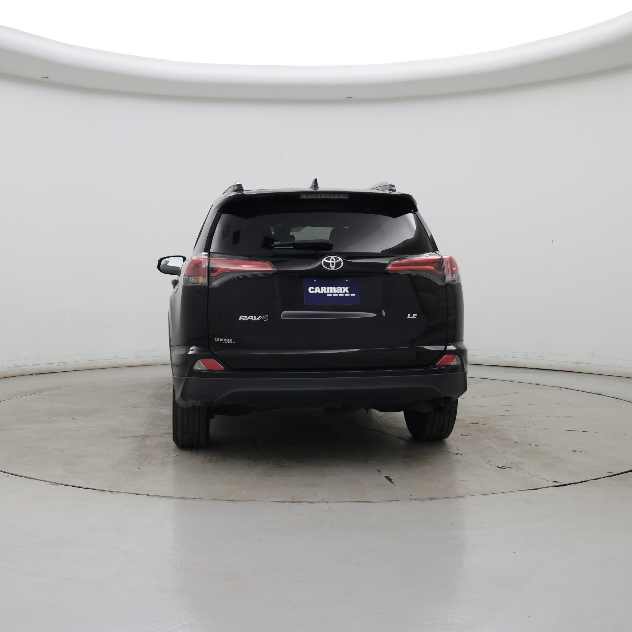 Thumbnail: 2017 Toyota RAV4 - 6