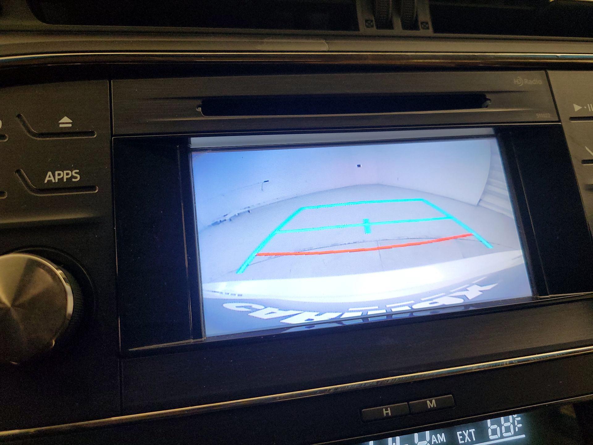 Thumbnail: 2015 Toyota Avalon - 14