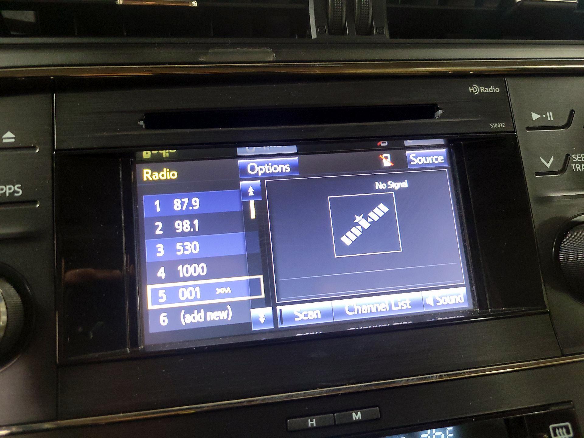 Thumbnail: 2015 Toyota Avalon - 15