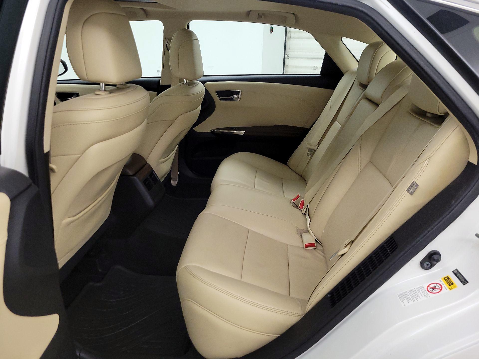 Thumbnail: 2015 Toyota Avalon - 20