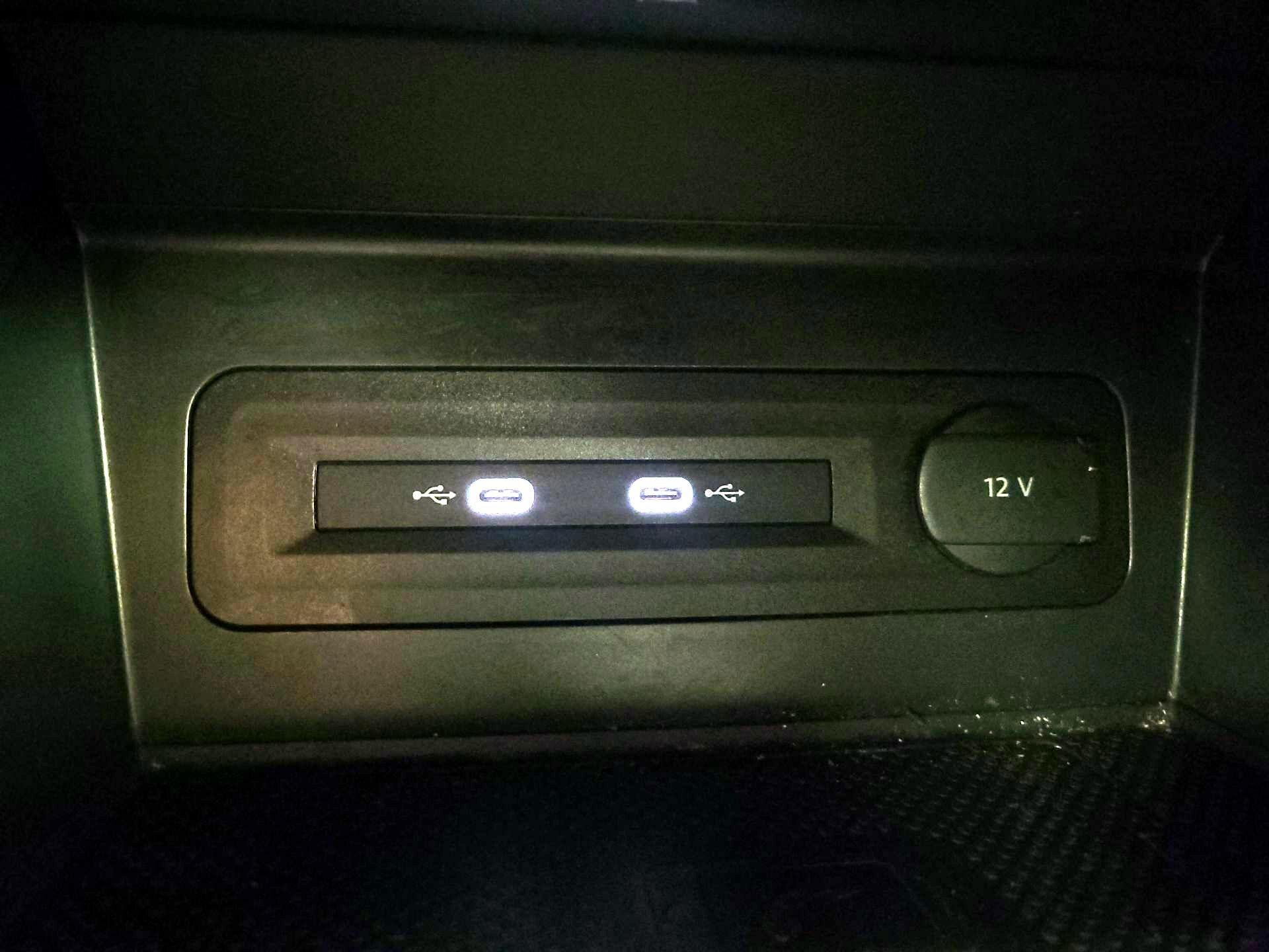 Thumbnail: 2022 Volkswagen Atlas - 18