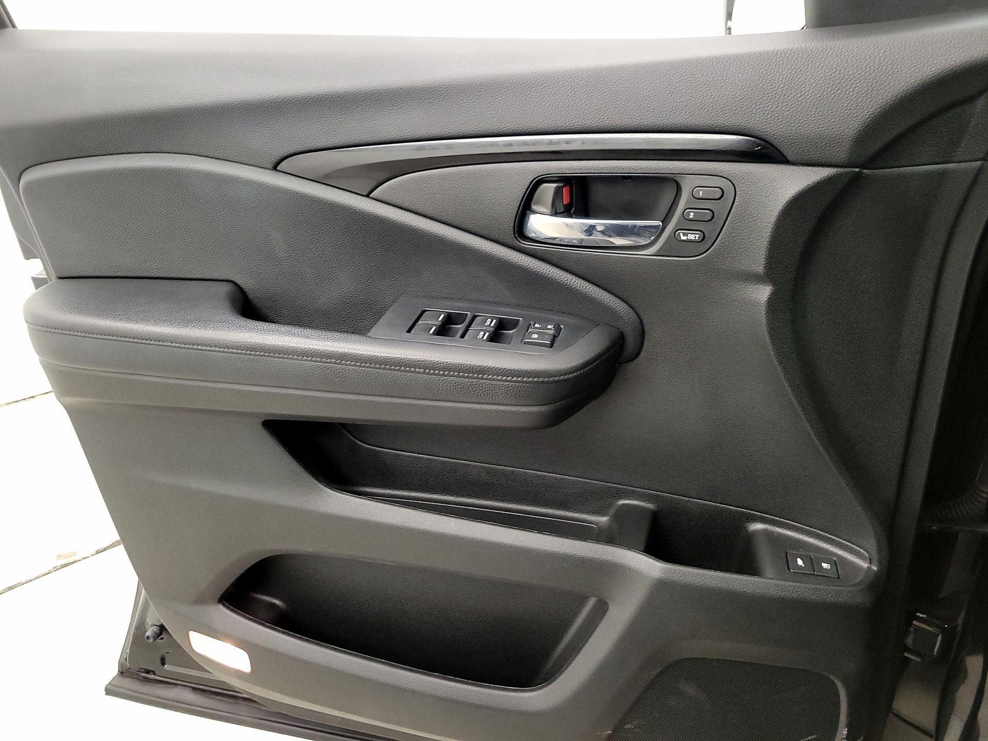 Thumbnail: 2021 Honda Pilot - 12