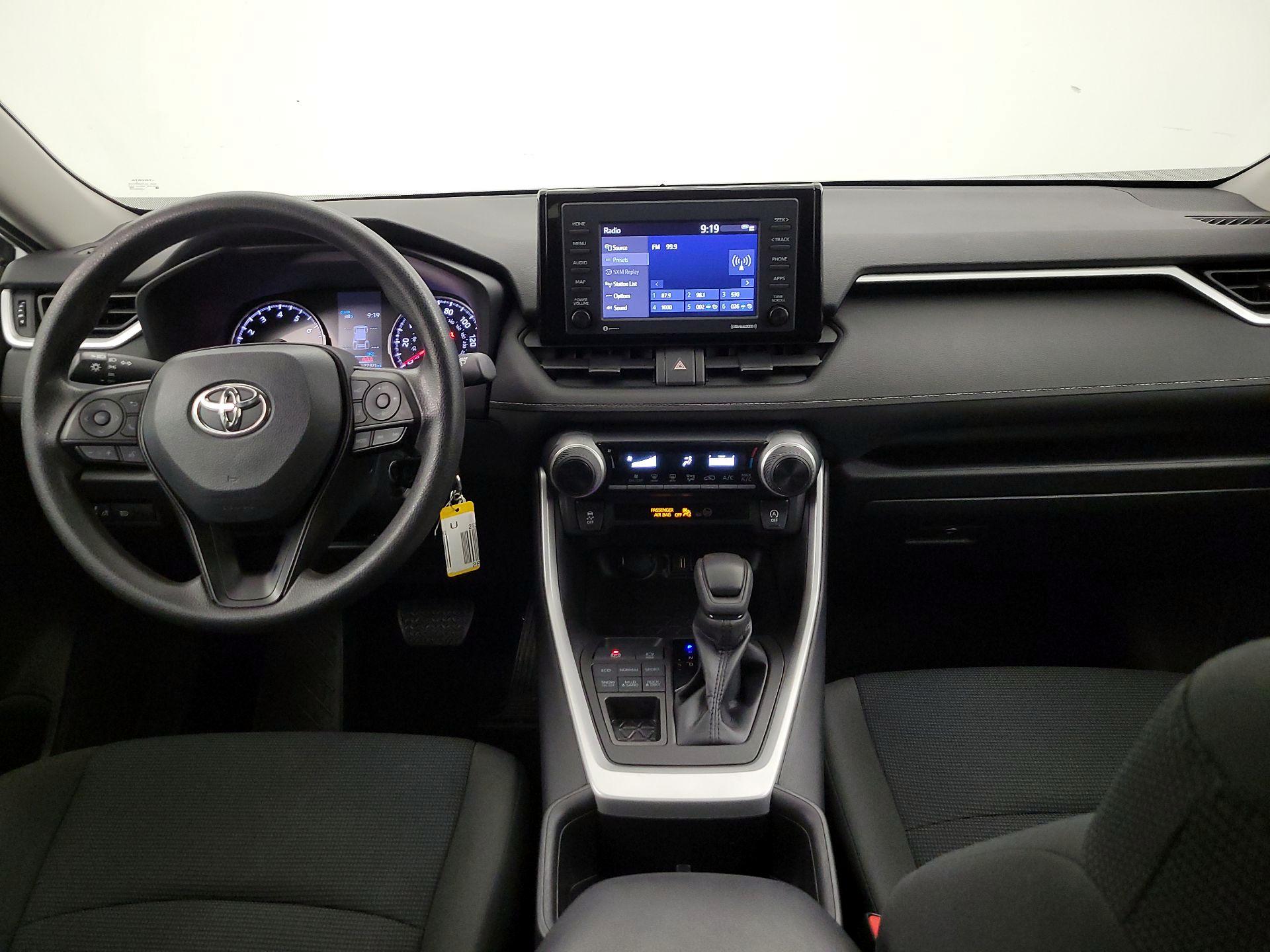 Thumbnail: 2022 Toyota RAV4 - 9