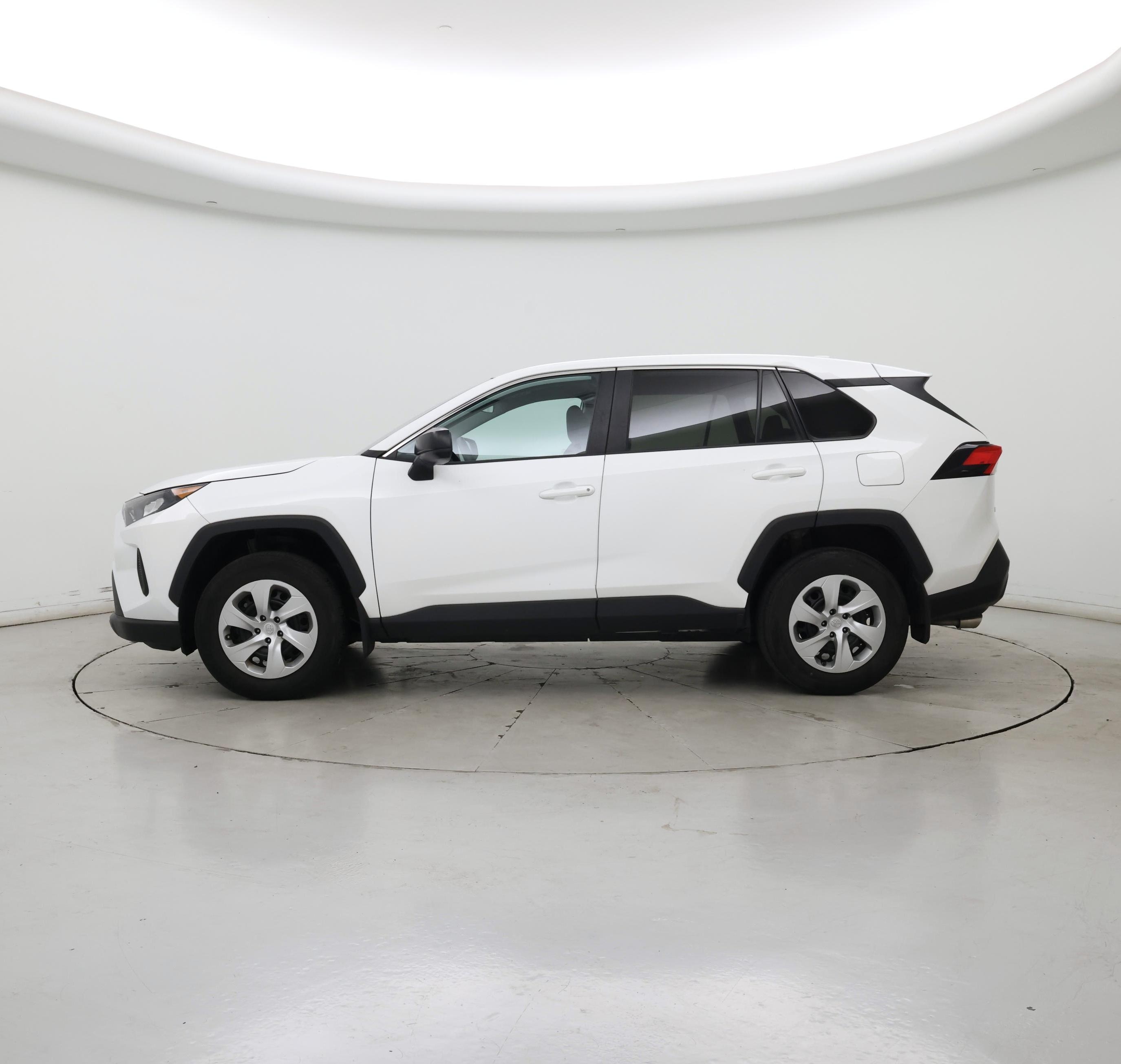 Thumbnail: 2022 Toyota RAV4 - 3