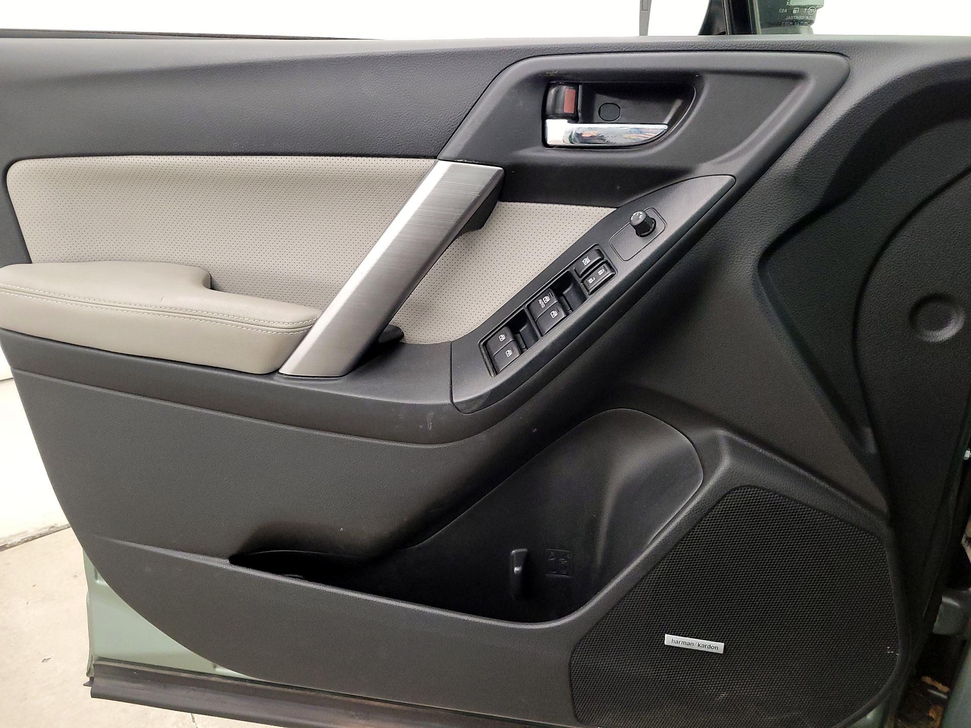 Thumbnail: 2015 Subaru Forester - 12