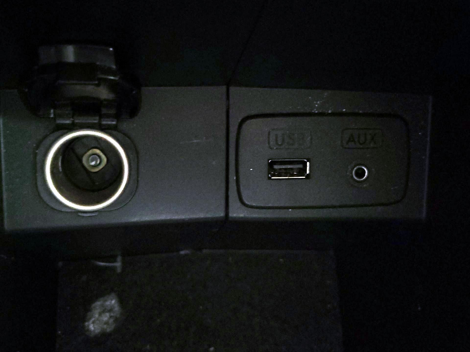 Thumbnail: 2015 Subaru Forester - 18