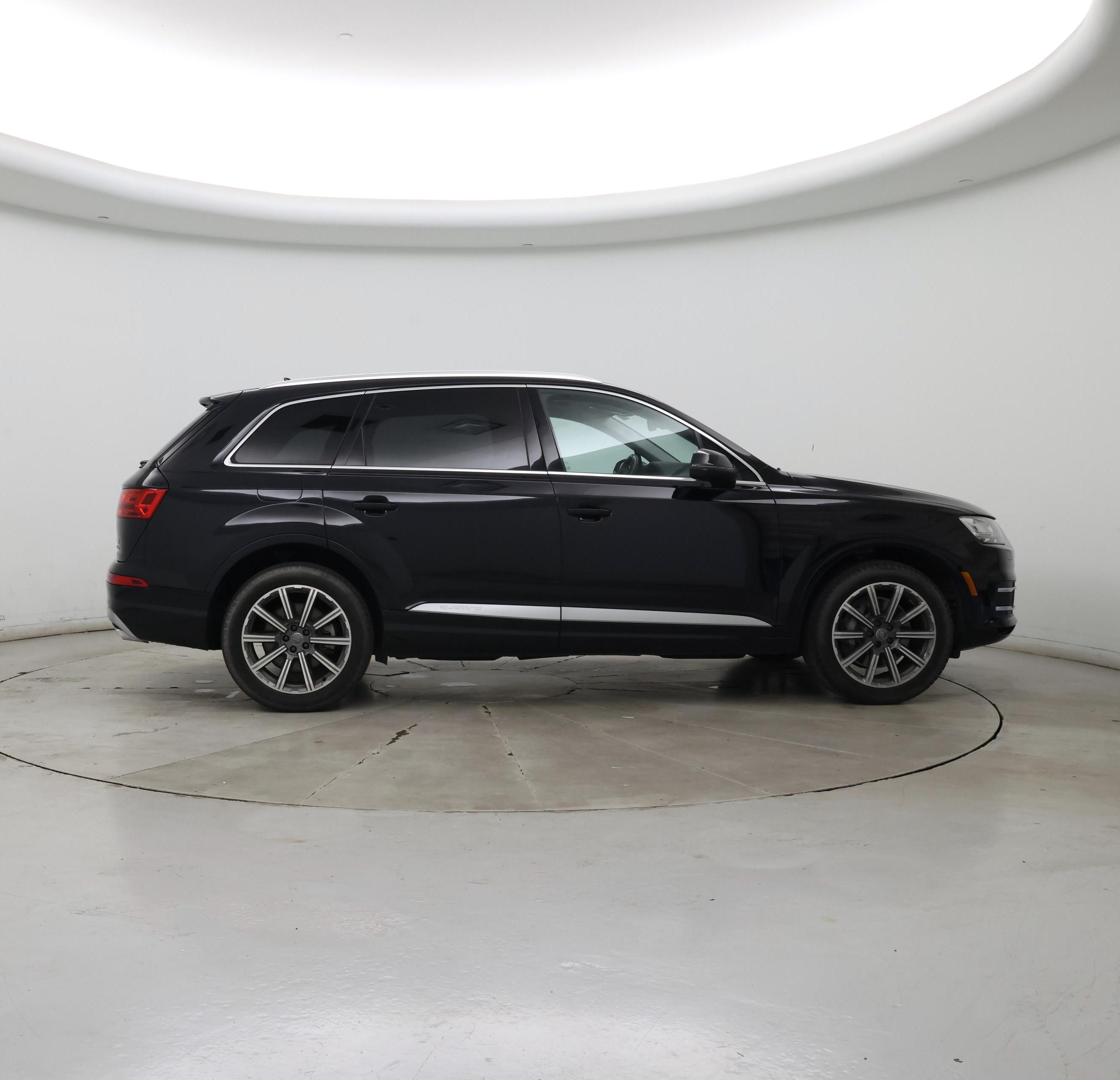 Thumbnail: 2018 Audi Q7 - 7