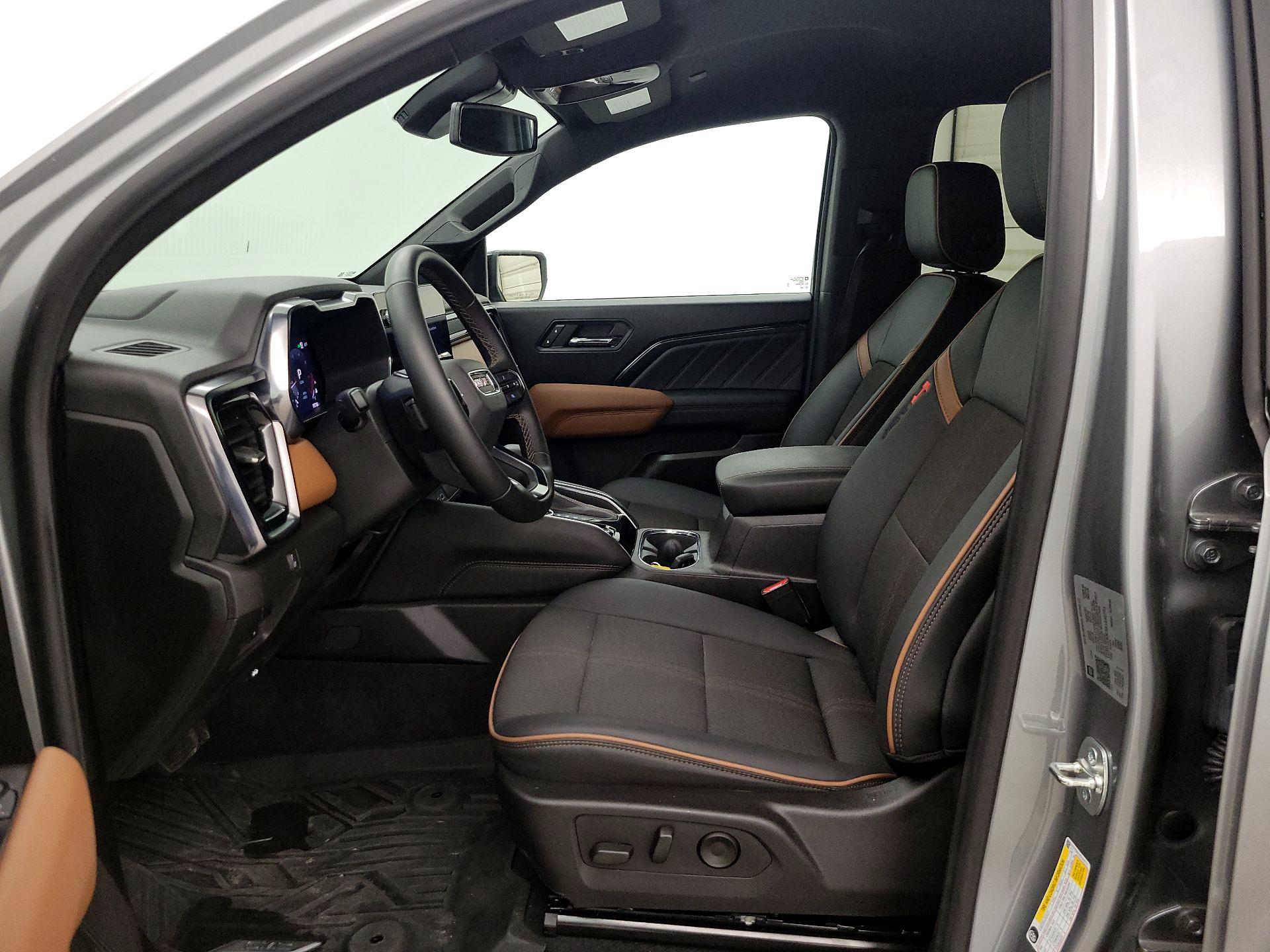 Thumbnail: 2025 GMC Canyon - 11