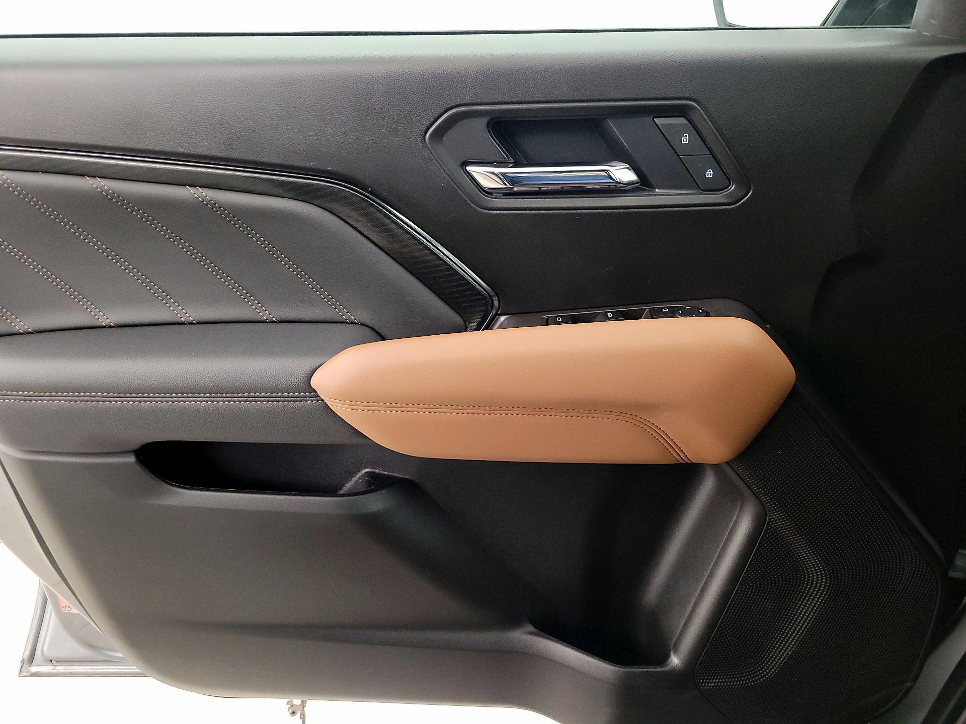 Thumbnail: 2025 GMC Canyon - 12