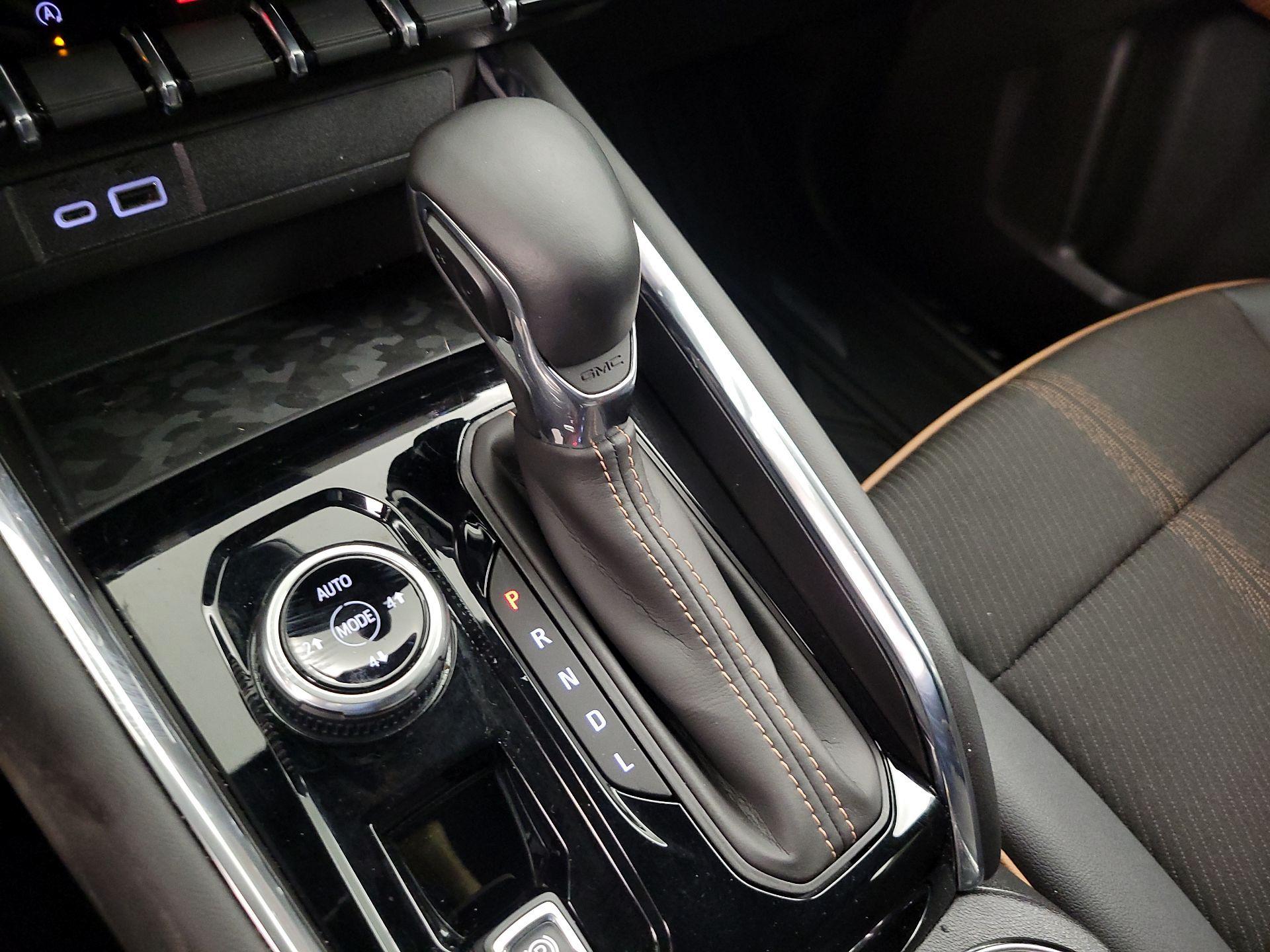 Thumbnail: 2025 GMC Canyon - 17