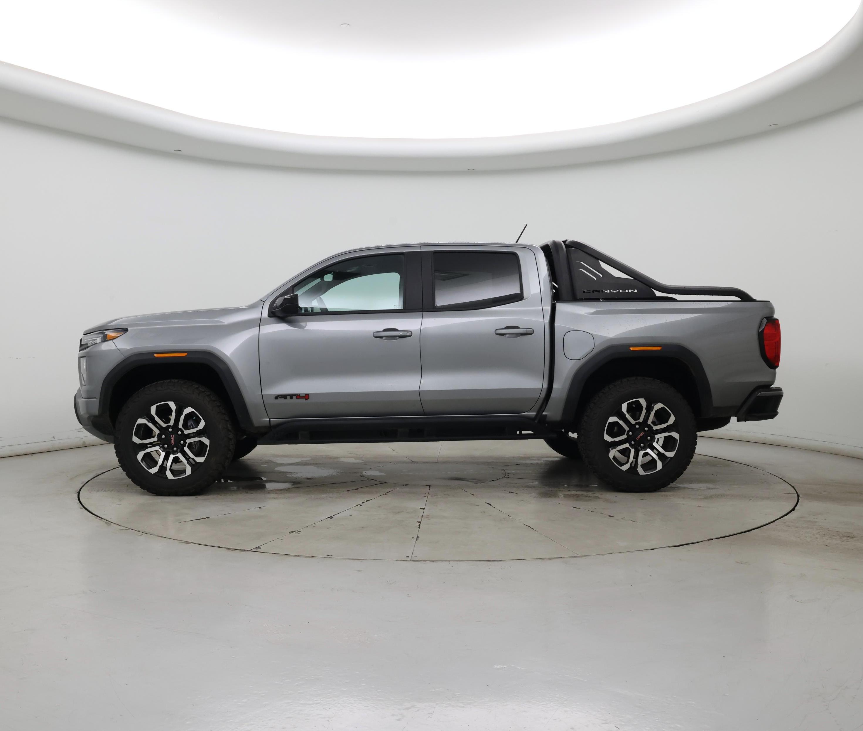 Thumbnail: 2025 GMC Canyon - 3