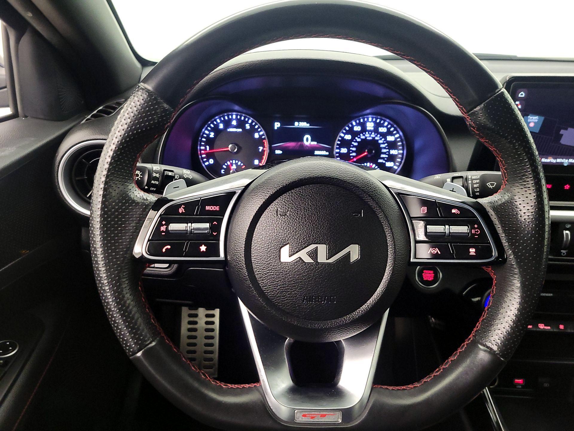 Thumbnail: 2023 Kia Forte - 10