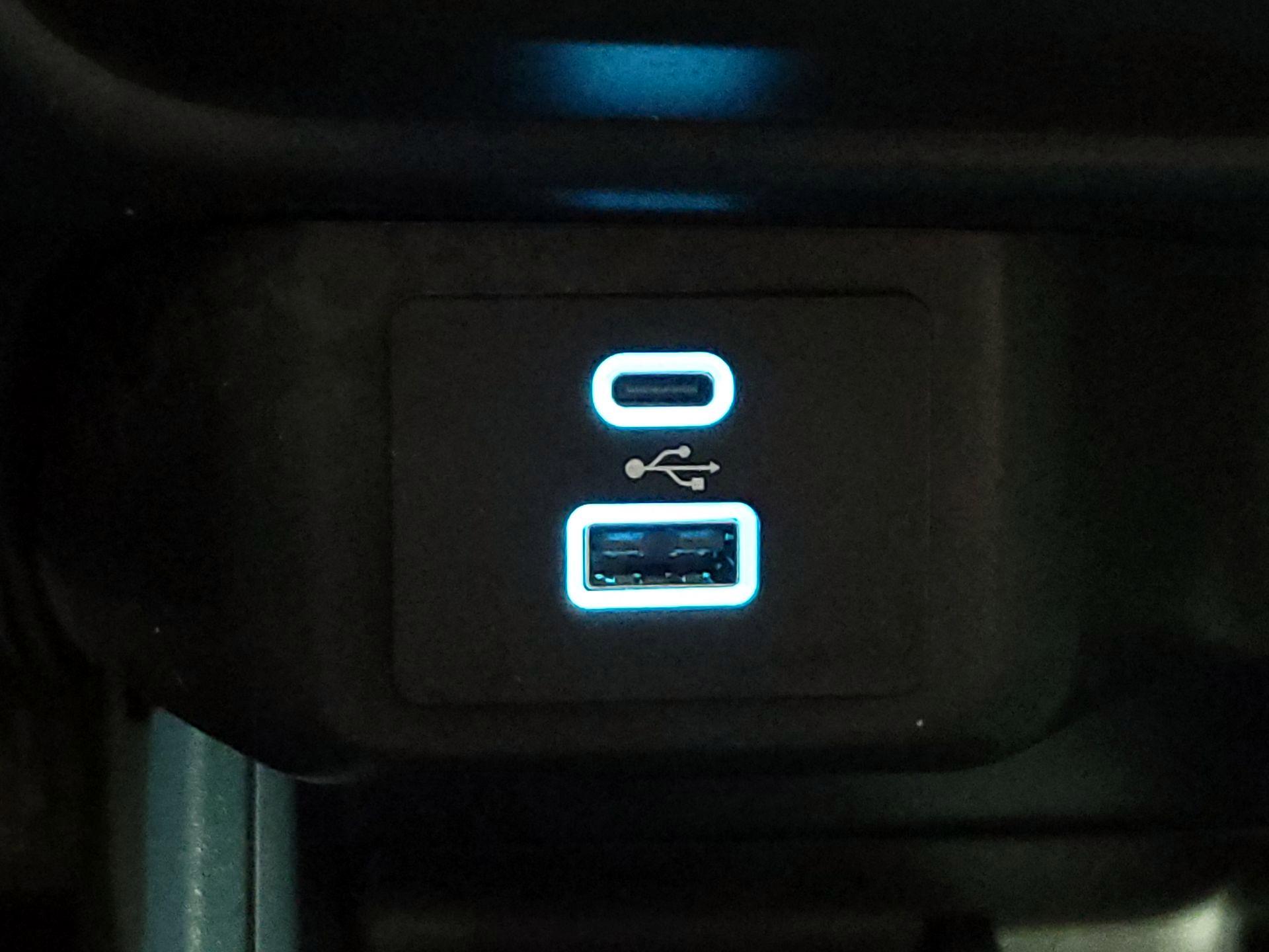 Thumbnail: 2023 Ford Maverick - 18