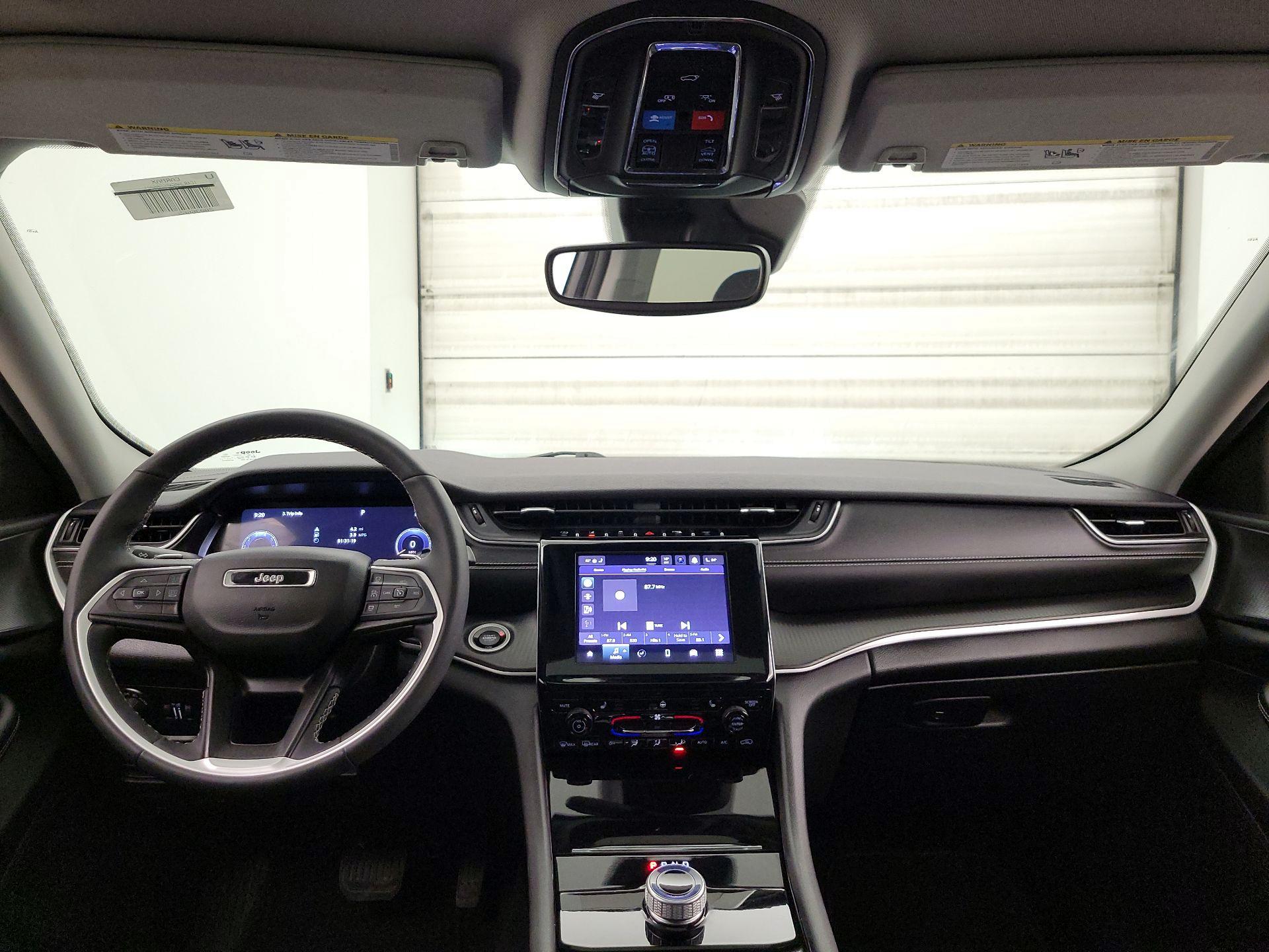 Thumbnail: 2023 Jeep Grand Cherokee - 9