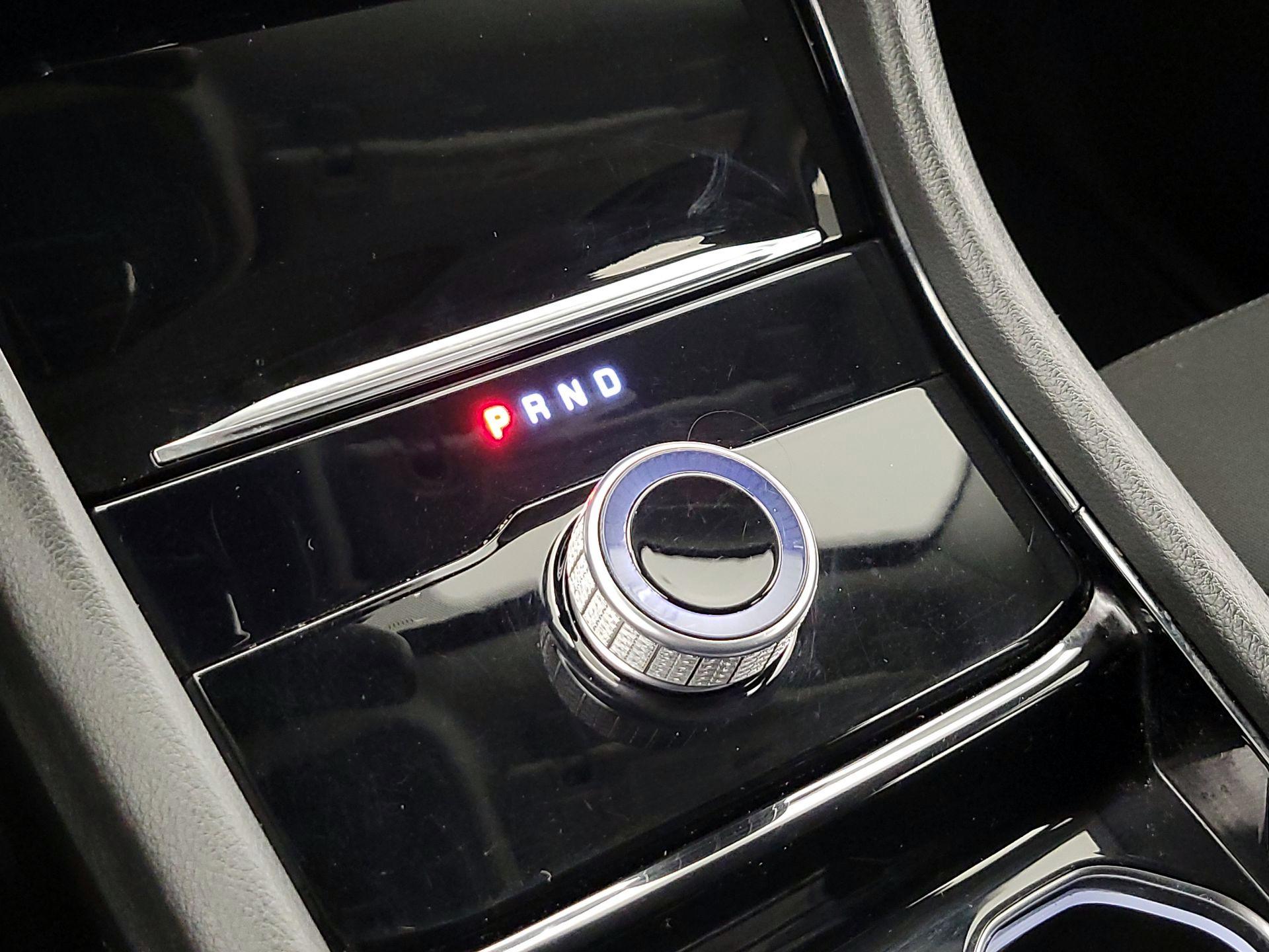 Thumbnail: 2023 Jeep Grand Cherokee - 17