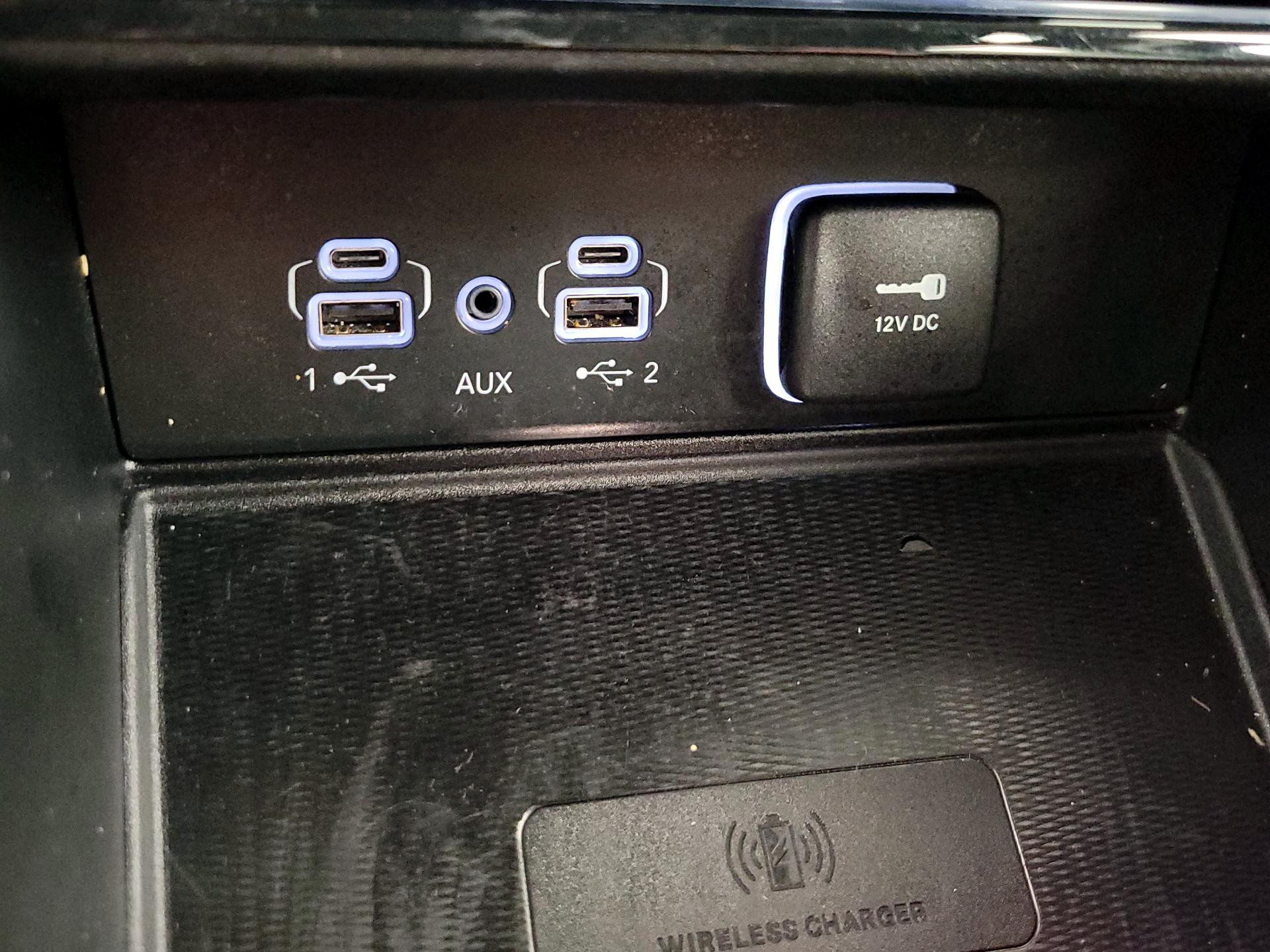 Thumbnail: 2023 Jeep Grand Cherokee - 18