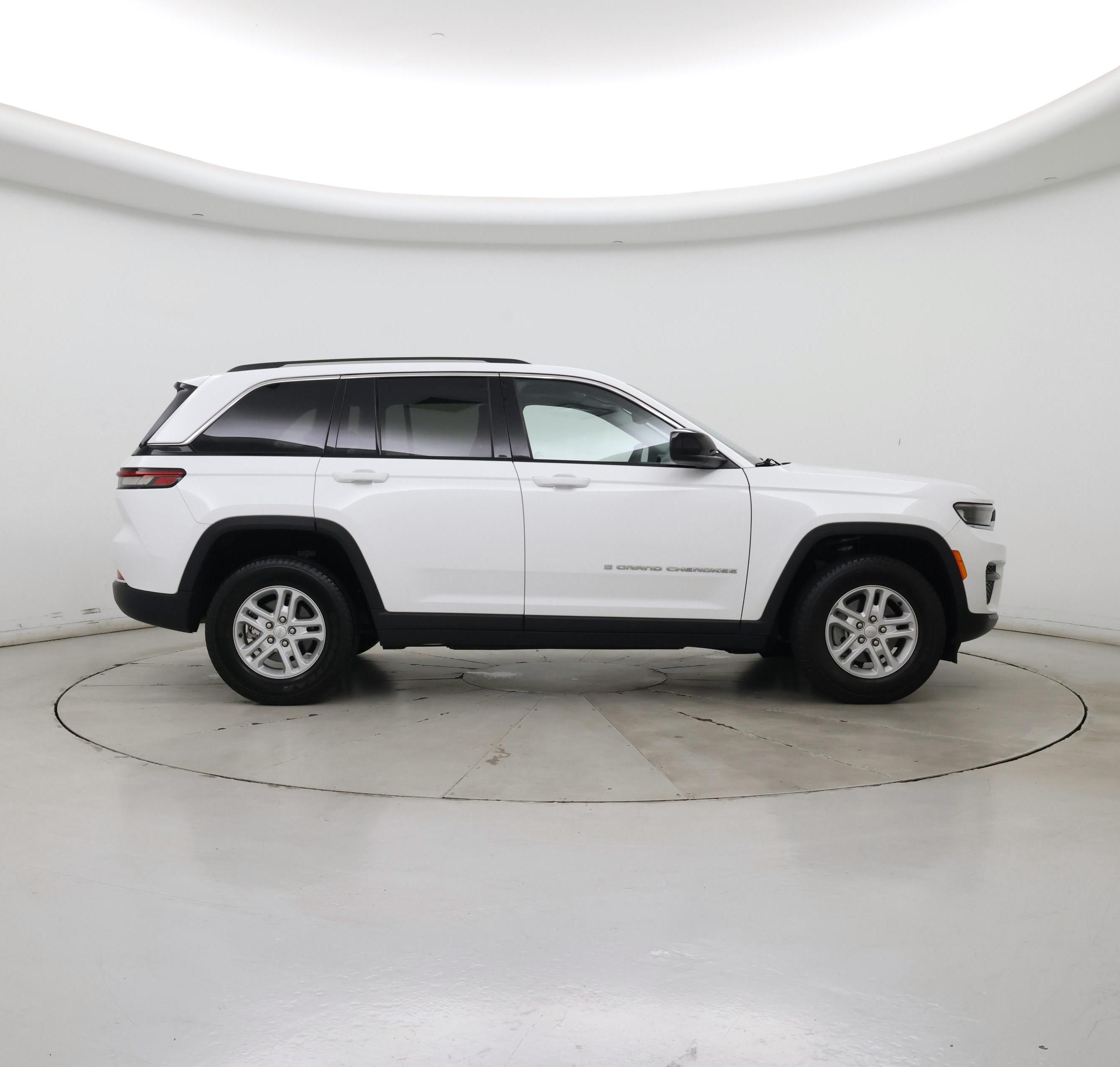 Thumbnail: 2023 Jeep Grand Cherokee - 7