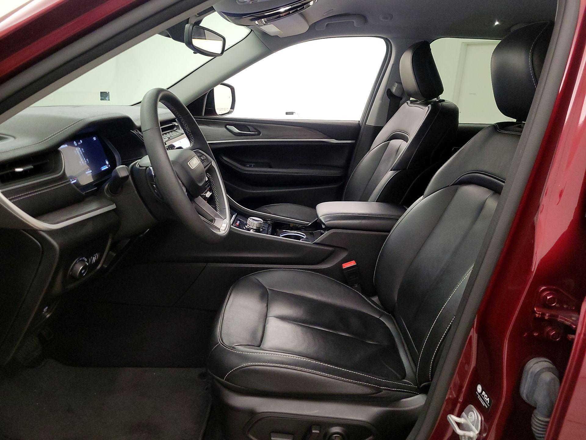 Thumbnail: 2023 Jeep Grand Cherokee - 11