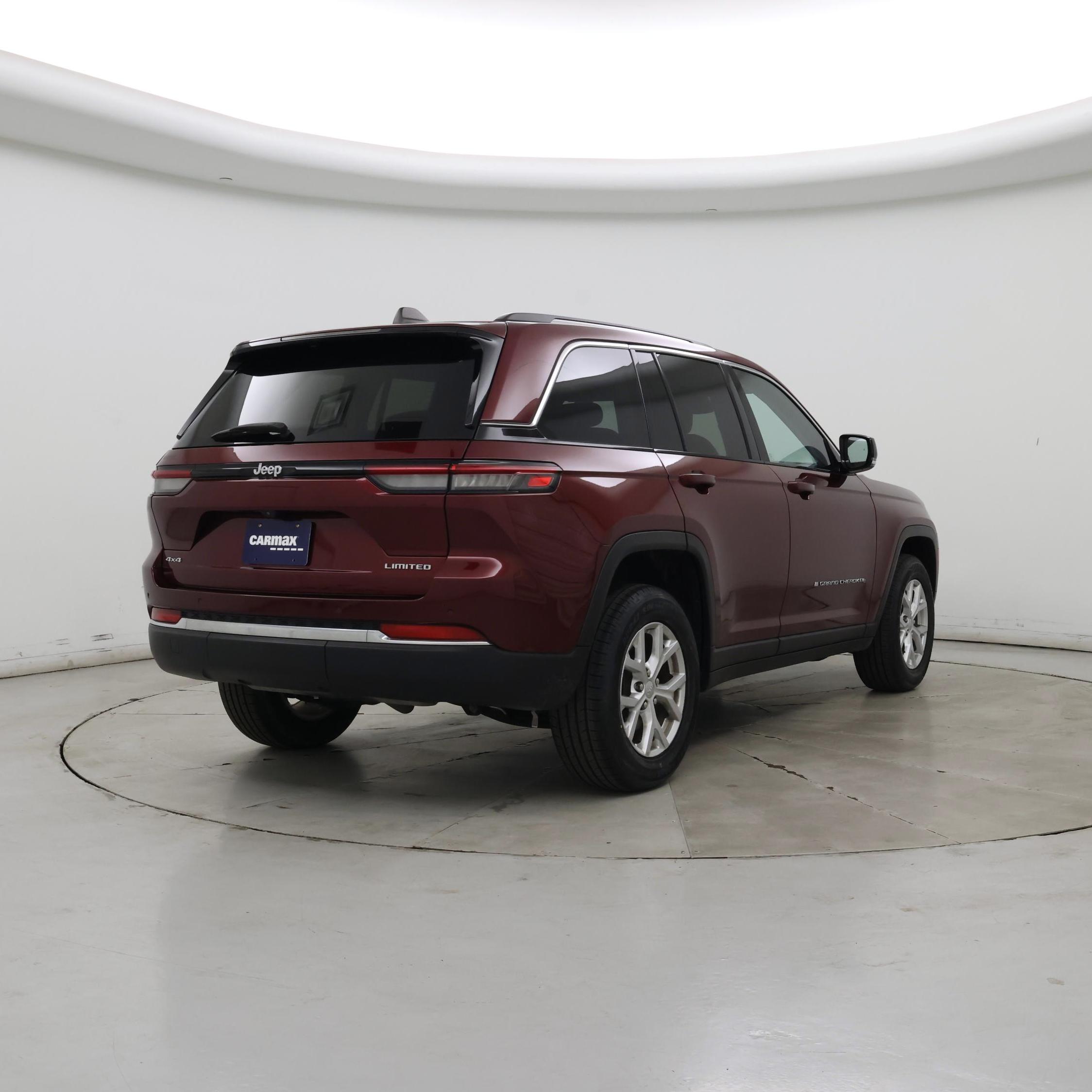 Thumbnail: 2023 Jeep Grand Cherokee - 8