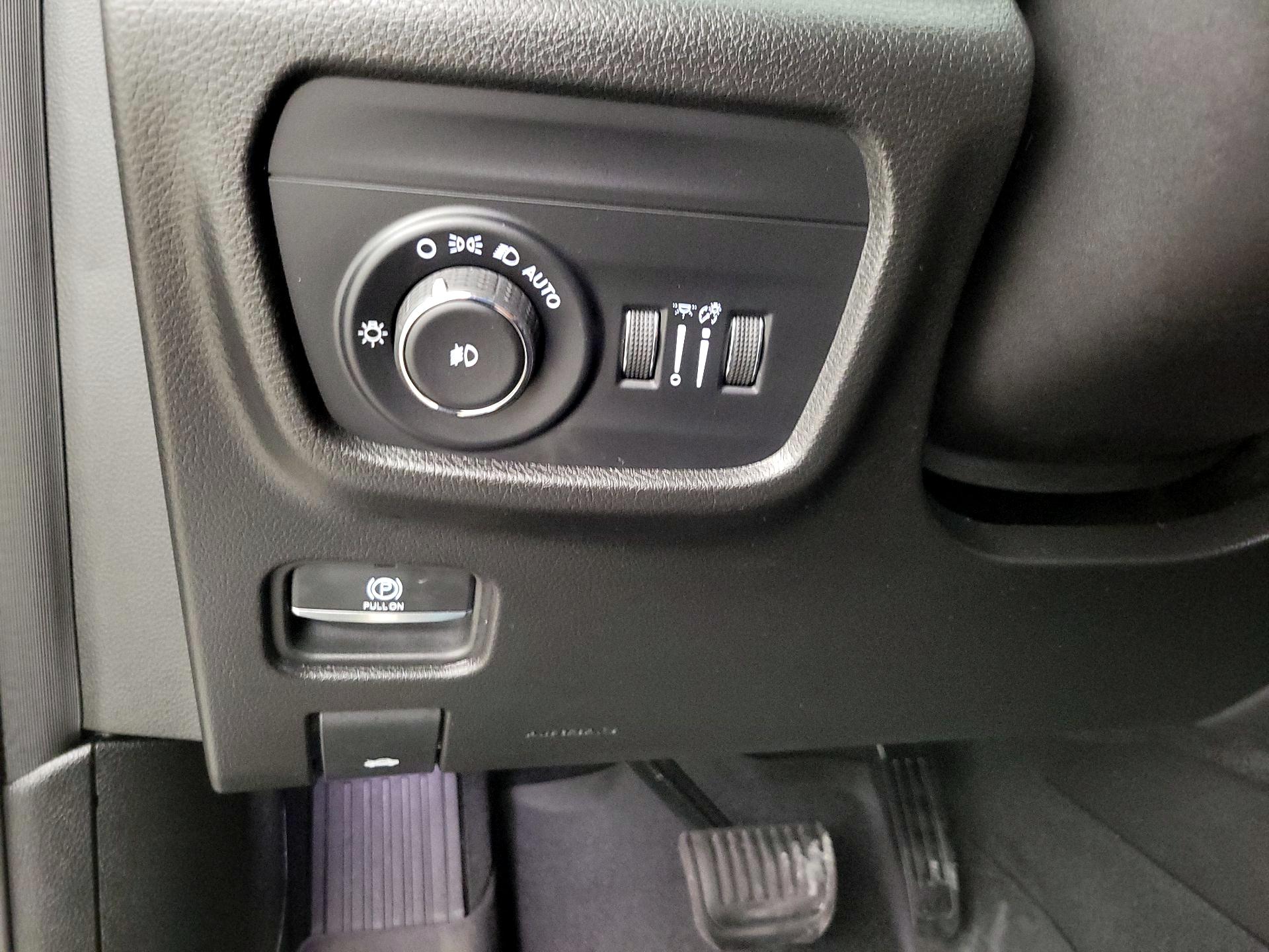 Thumbnail: 2023 Jeep Grand Cherokee - 13