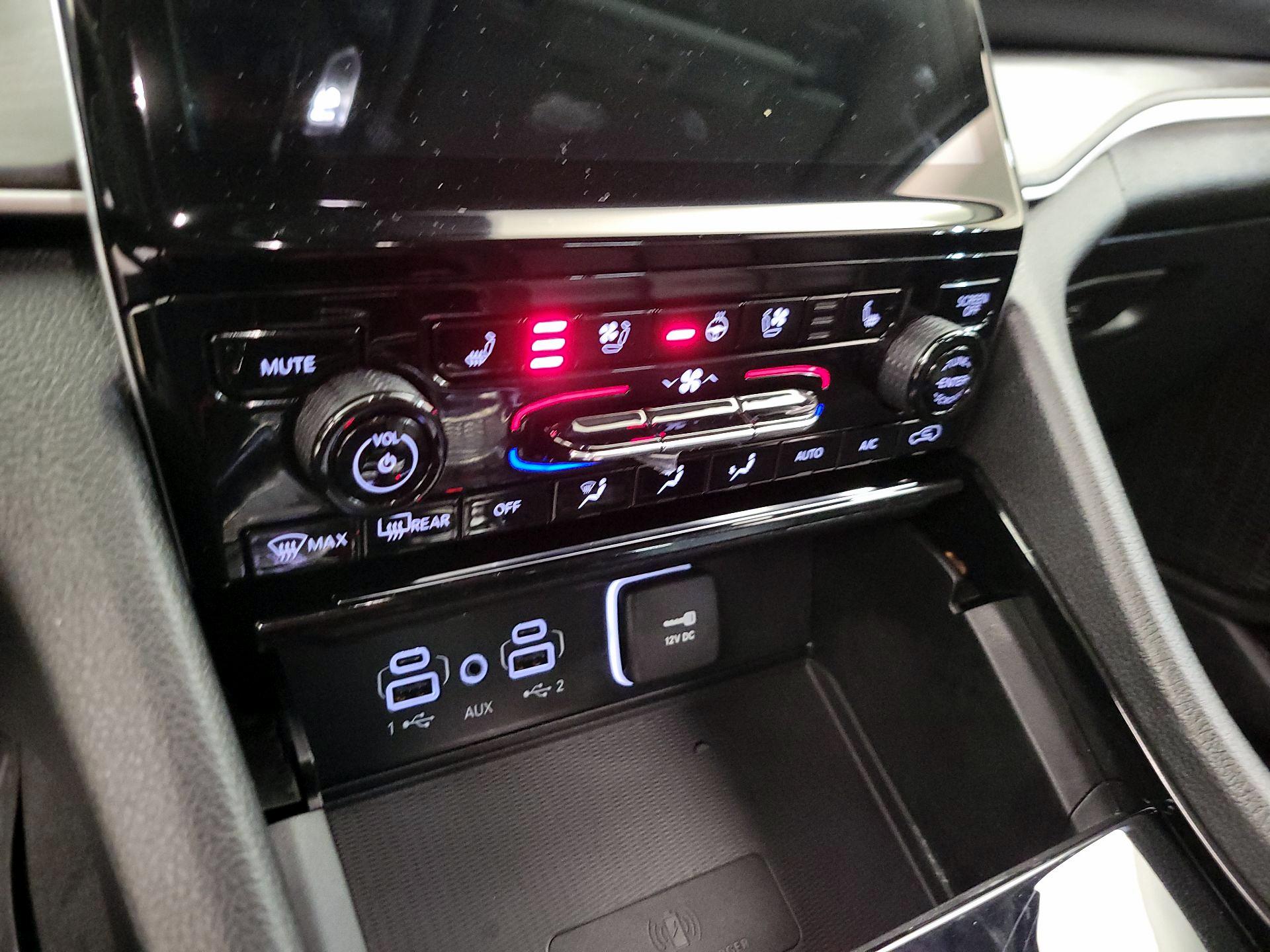 Thumbnail: 2023 Jeep Grand Cherokee - 17