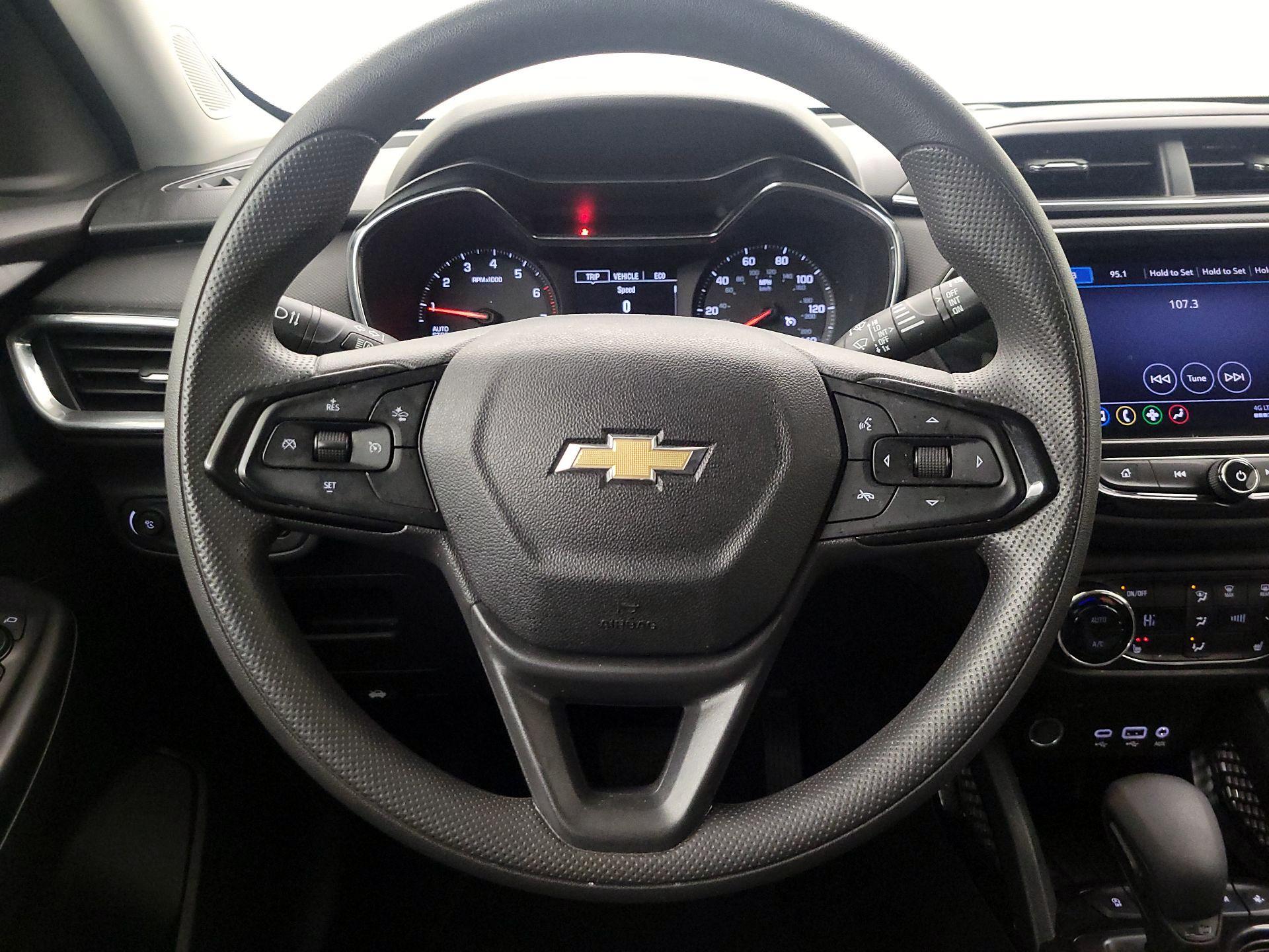 Thumbnail: 2023 Chevrolet TrailBlazer - 10