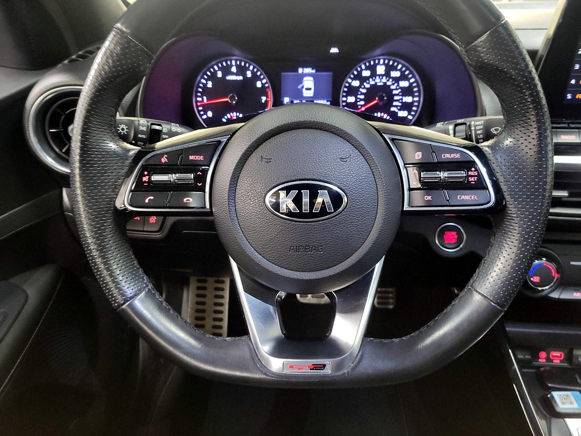 Thumbnail: 2020 Kia Forte - 10