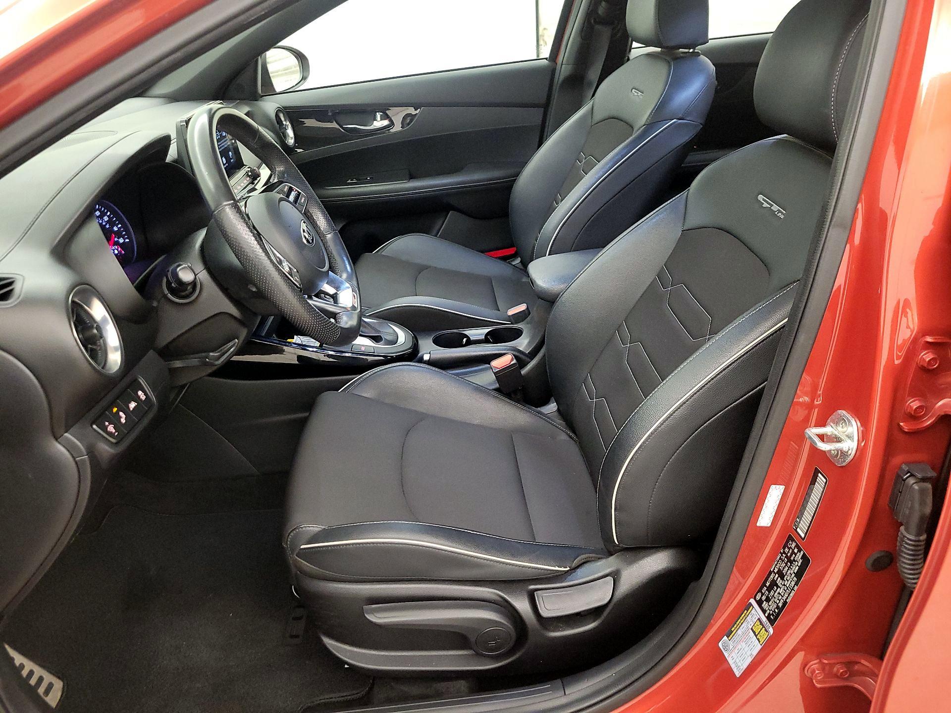 Thumbnail: 2020 Kia Forte - 11