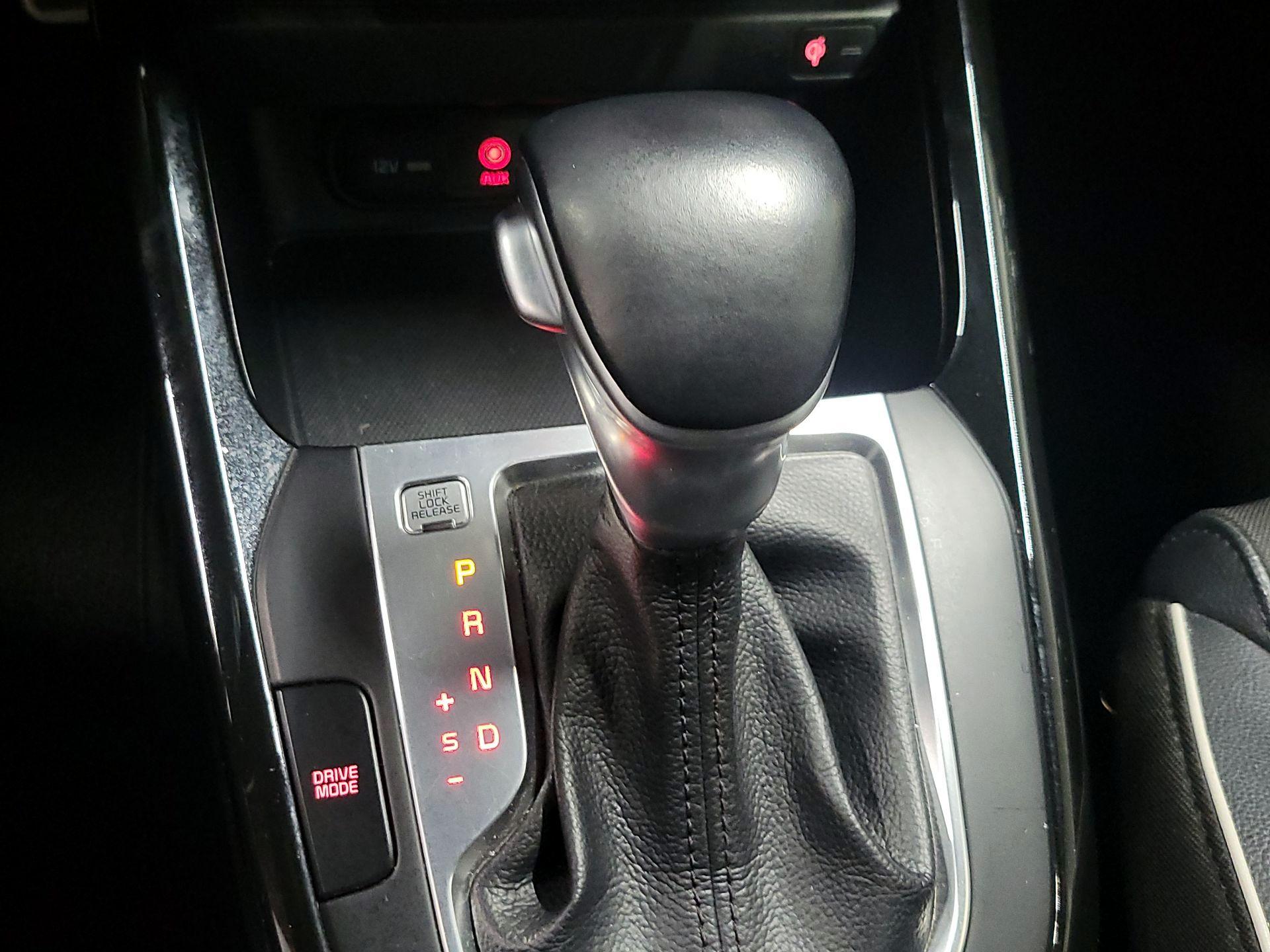 Thumbnail: 2020 Kia Forte - 17