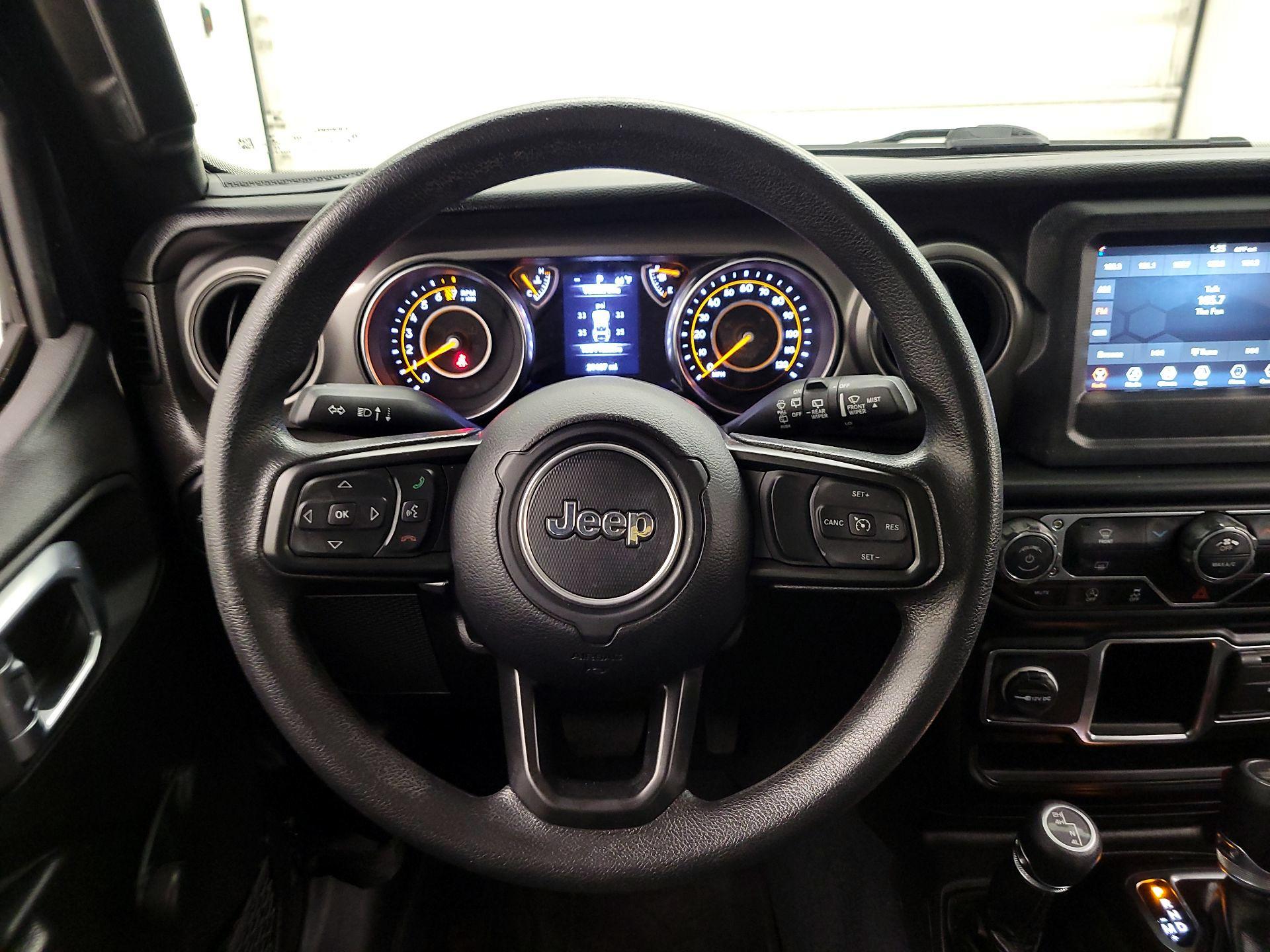 Thumbnail: 2022 Jeep Wrangler - 10