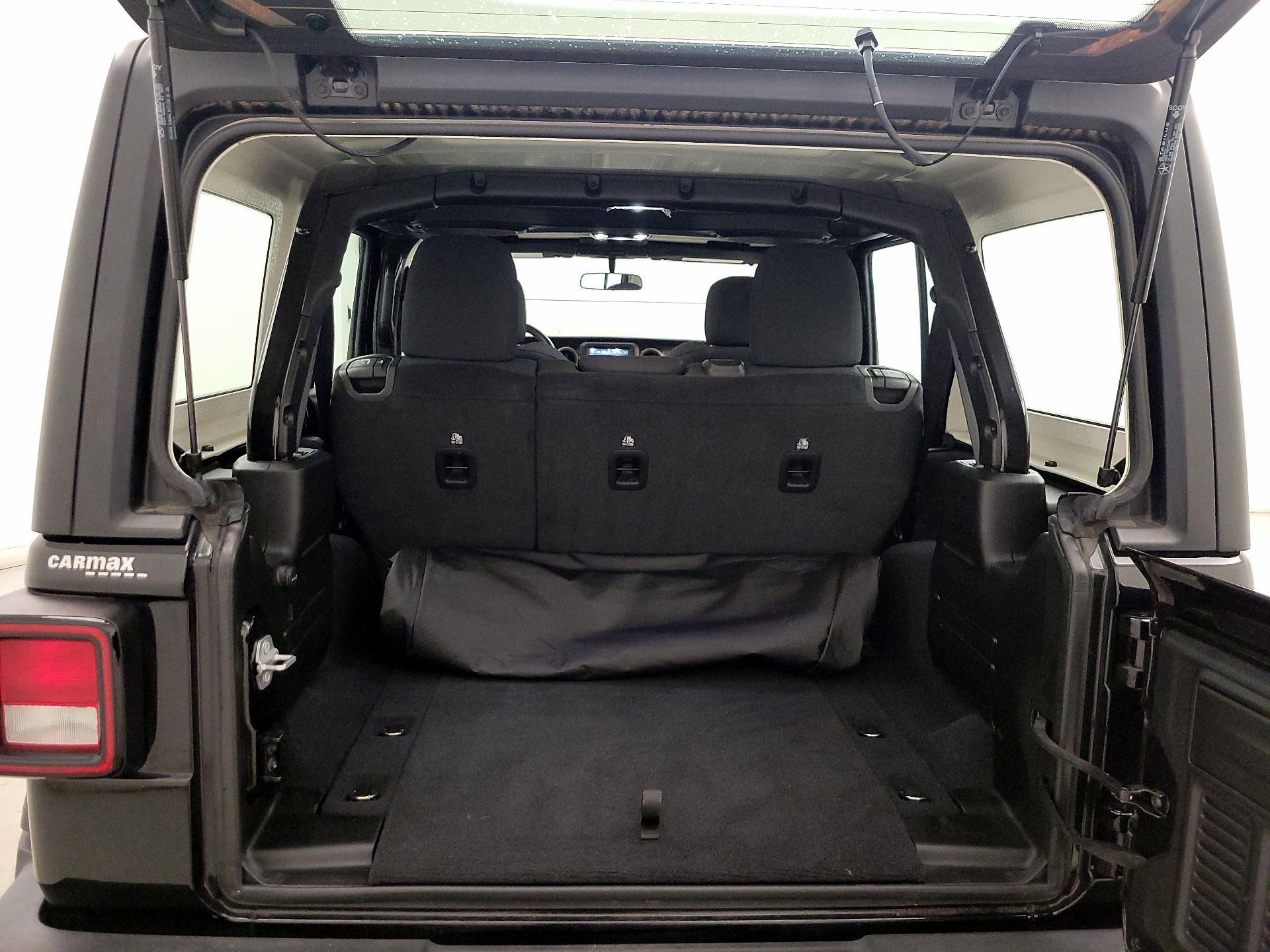 Thumbnail: 2022 Jeep Wrangler - 20