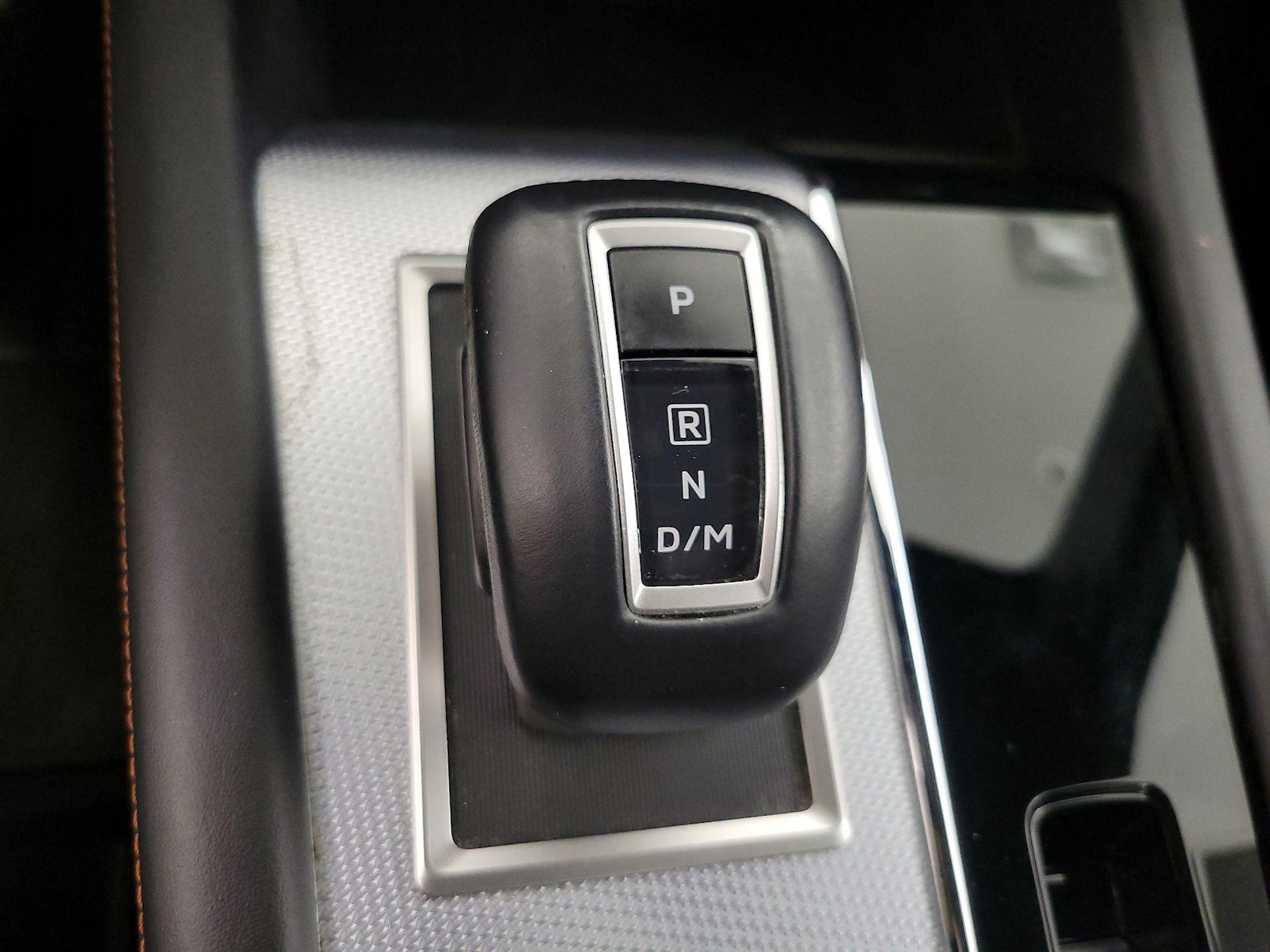 2024 Mitsubishi Outlander SEL - Photo 18