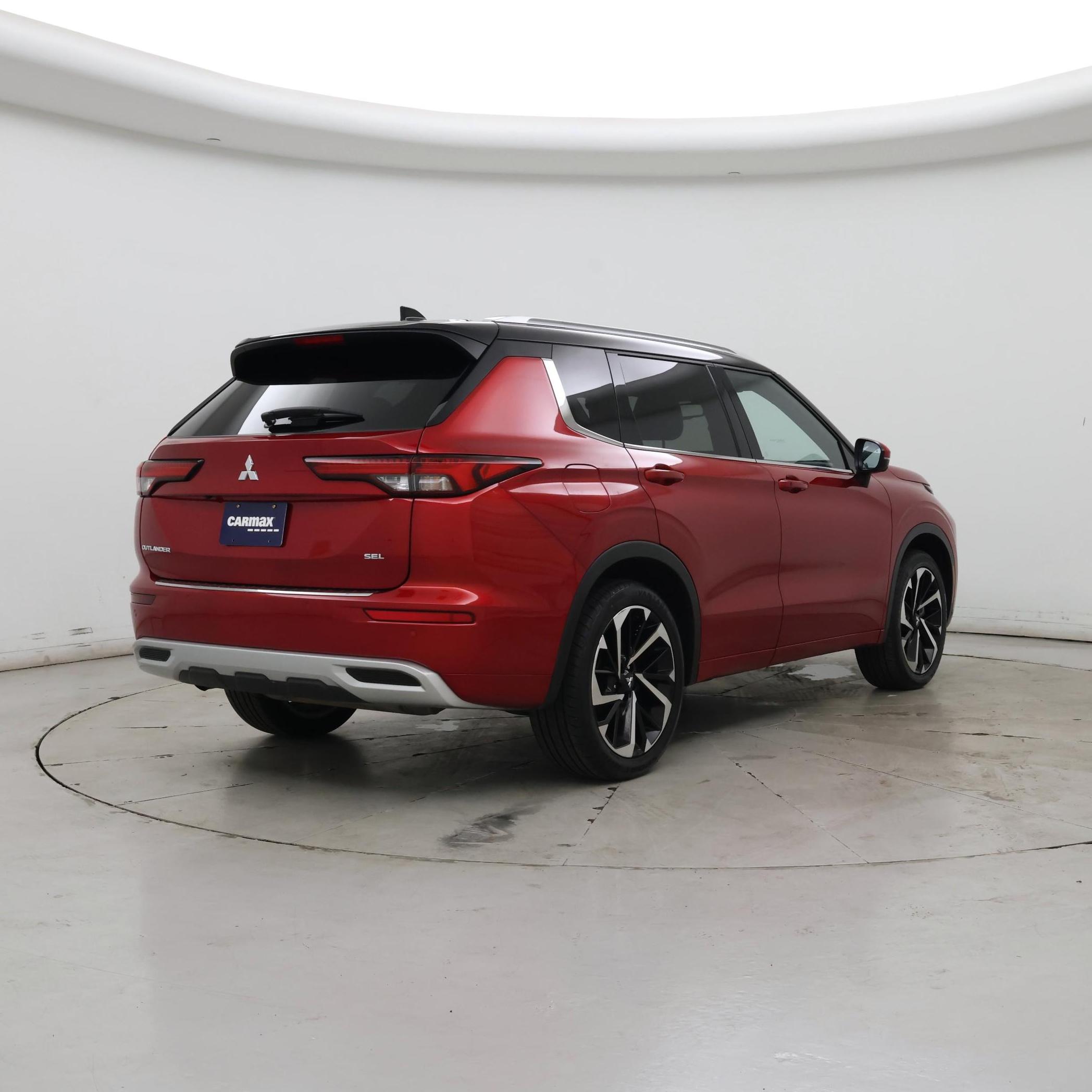 Thumbnail: 2024 Mitsubishi Outlander - 8
