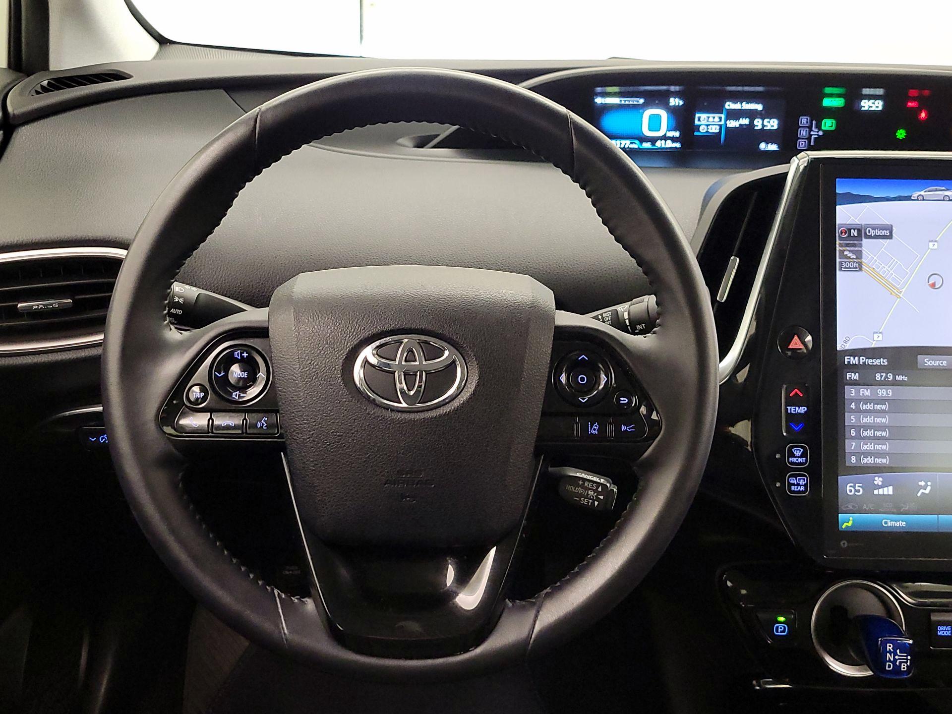 Thumbnail: 2020 Toyota Prius Prime - 10