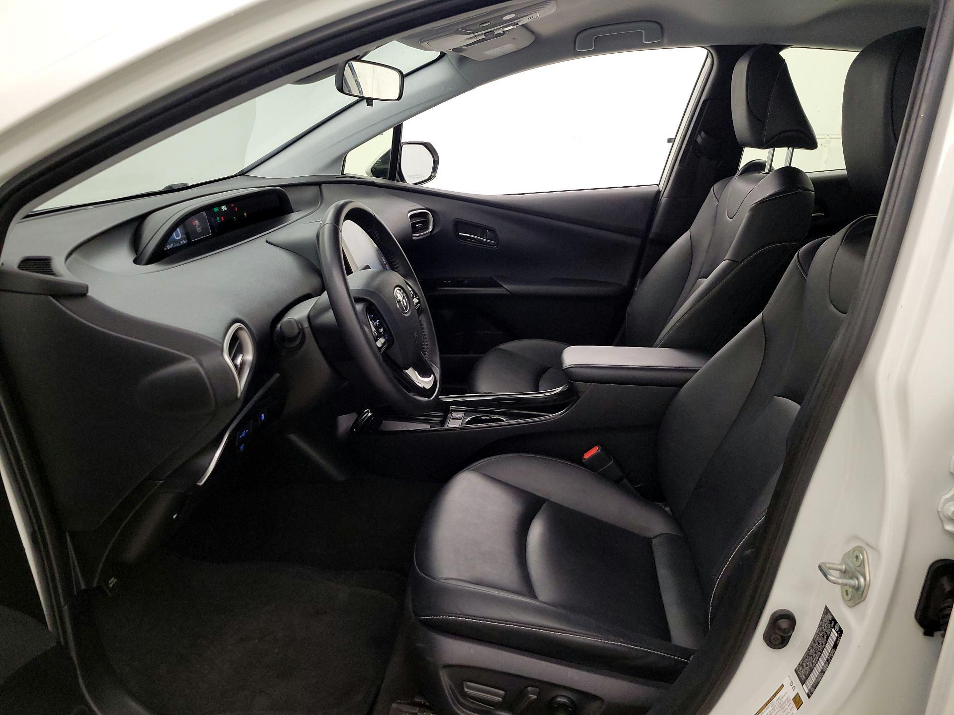 Thumbnail: 2020 Toyota Prius Prime - 11