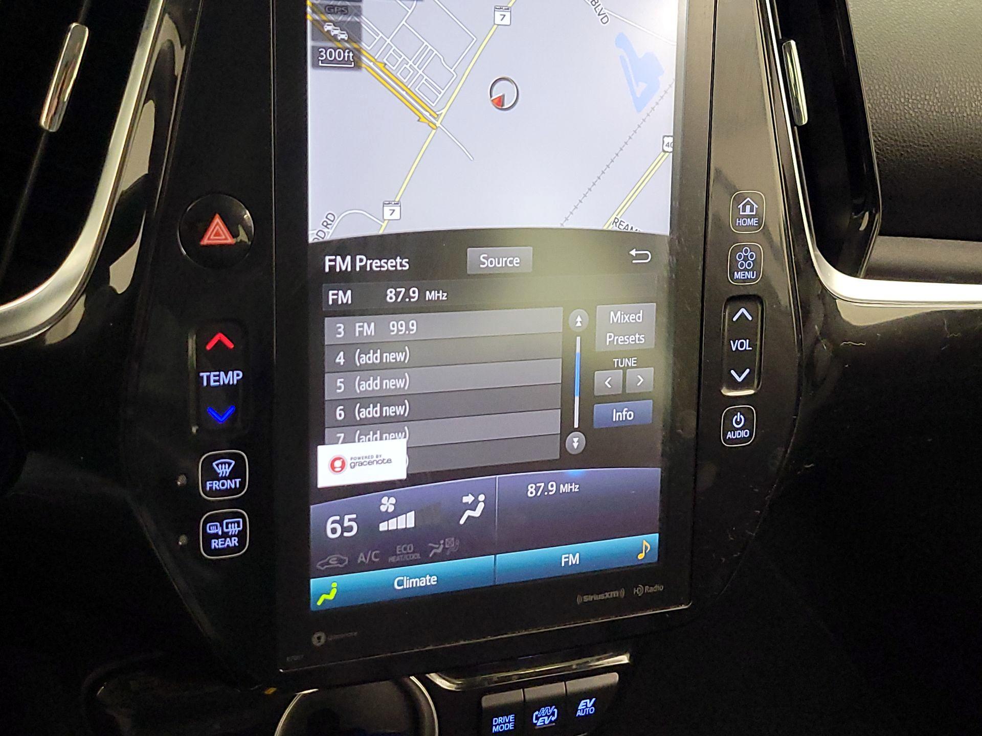 Thumbnail: 2020 Toyota Prius Prime - 16