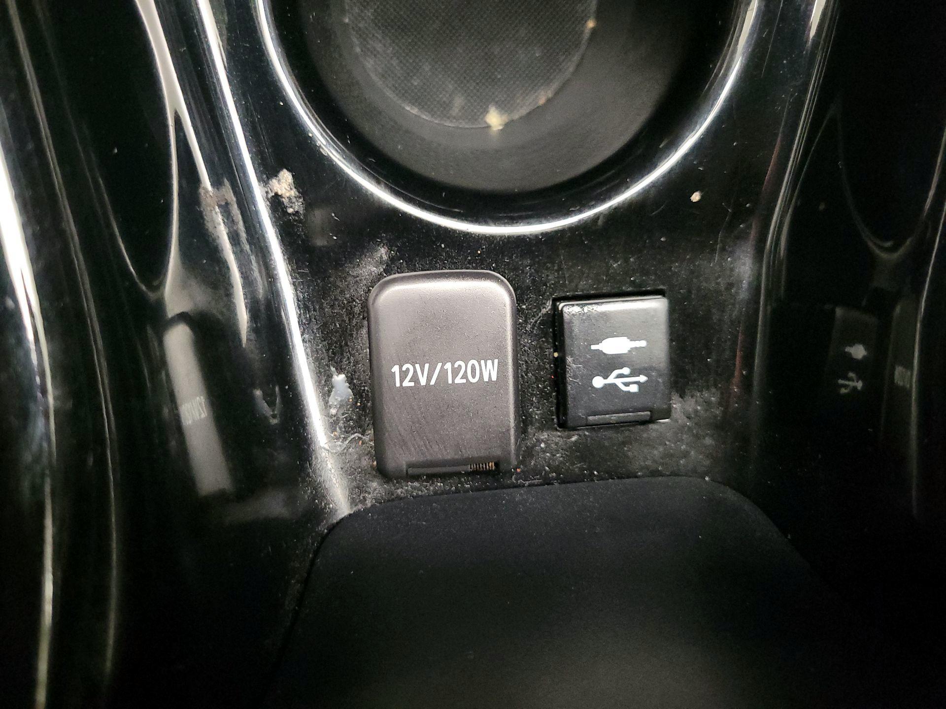 Thumbnail: 2020 Toyota Prius Prime - 19