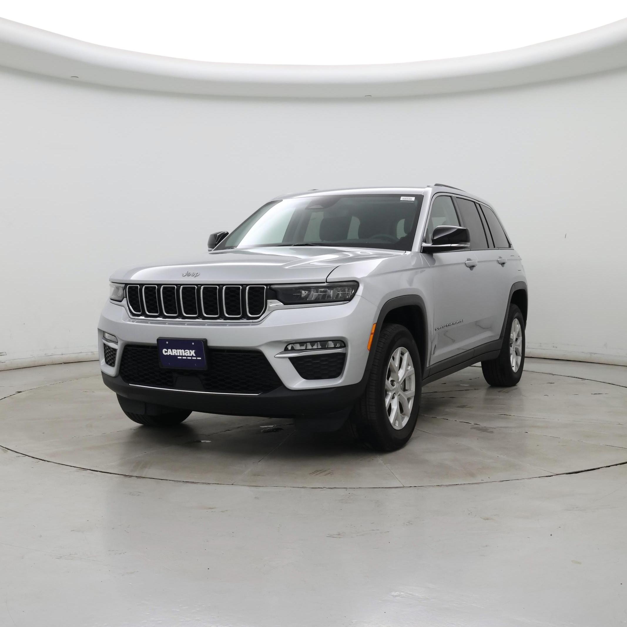 Thumbnail: 2023 Jeep Grand Cherokee - 4