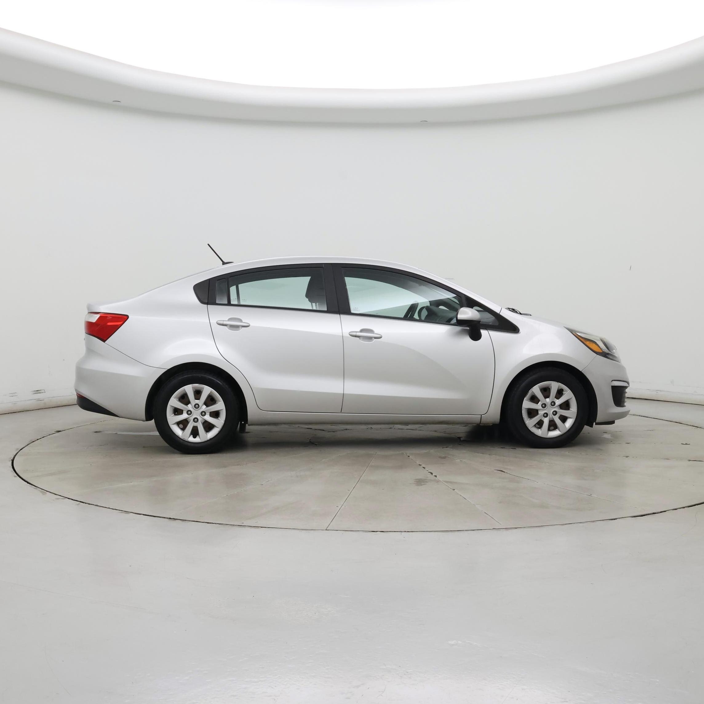 Thumbnail: 2016 Kia Rio - 7