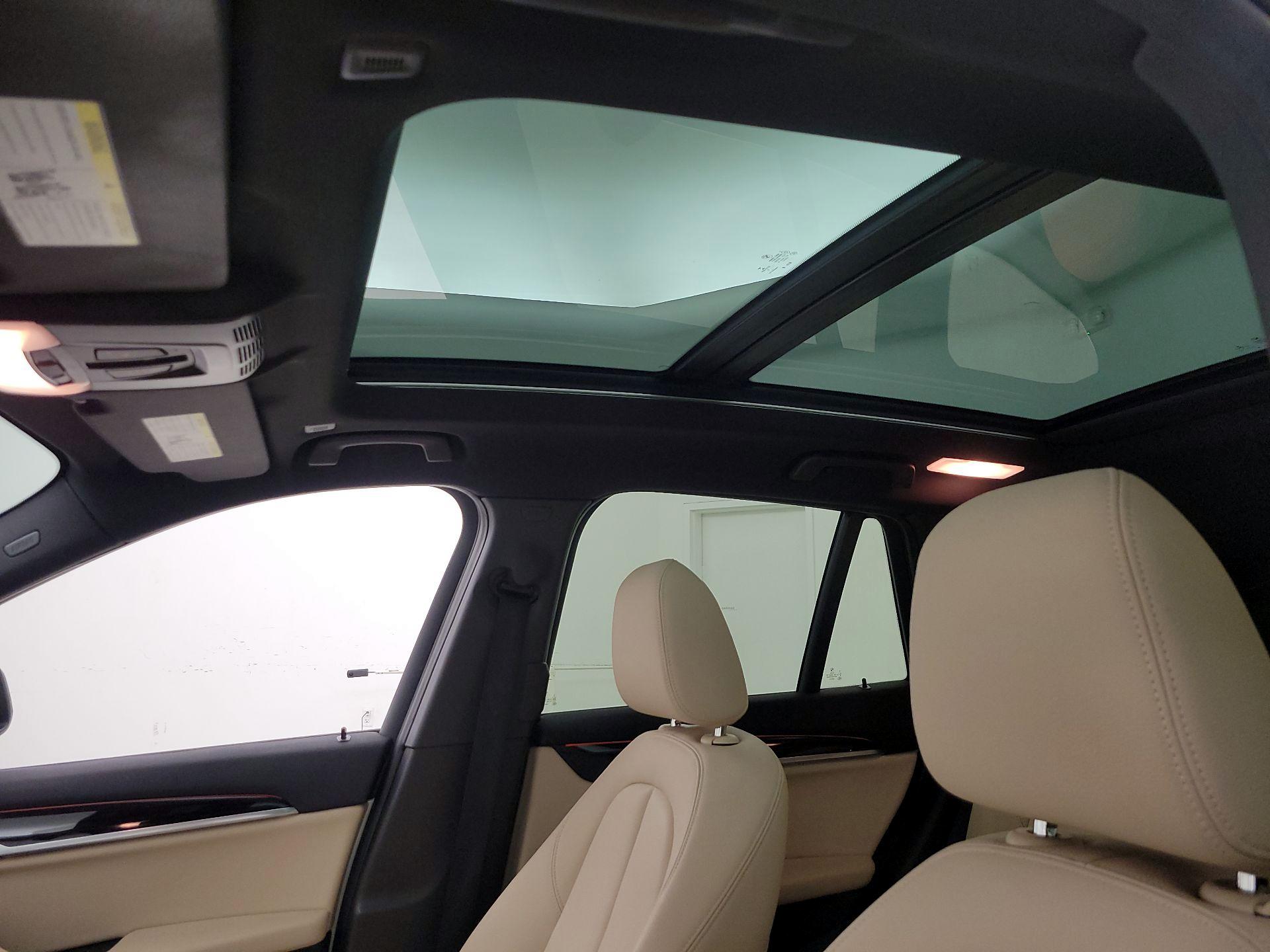 Thumbnail: 2016 BMW X1 - 20