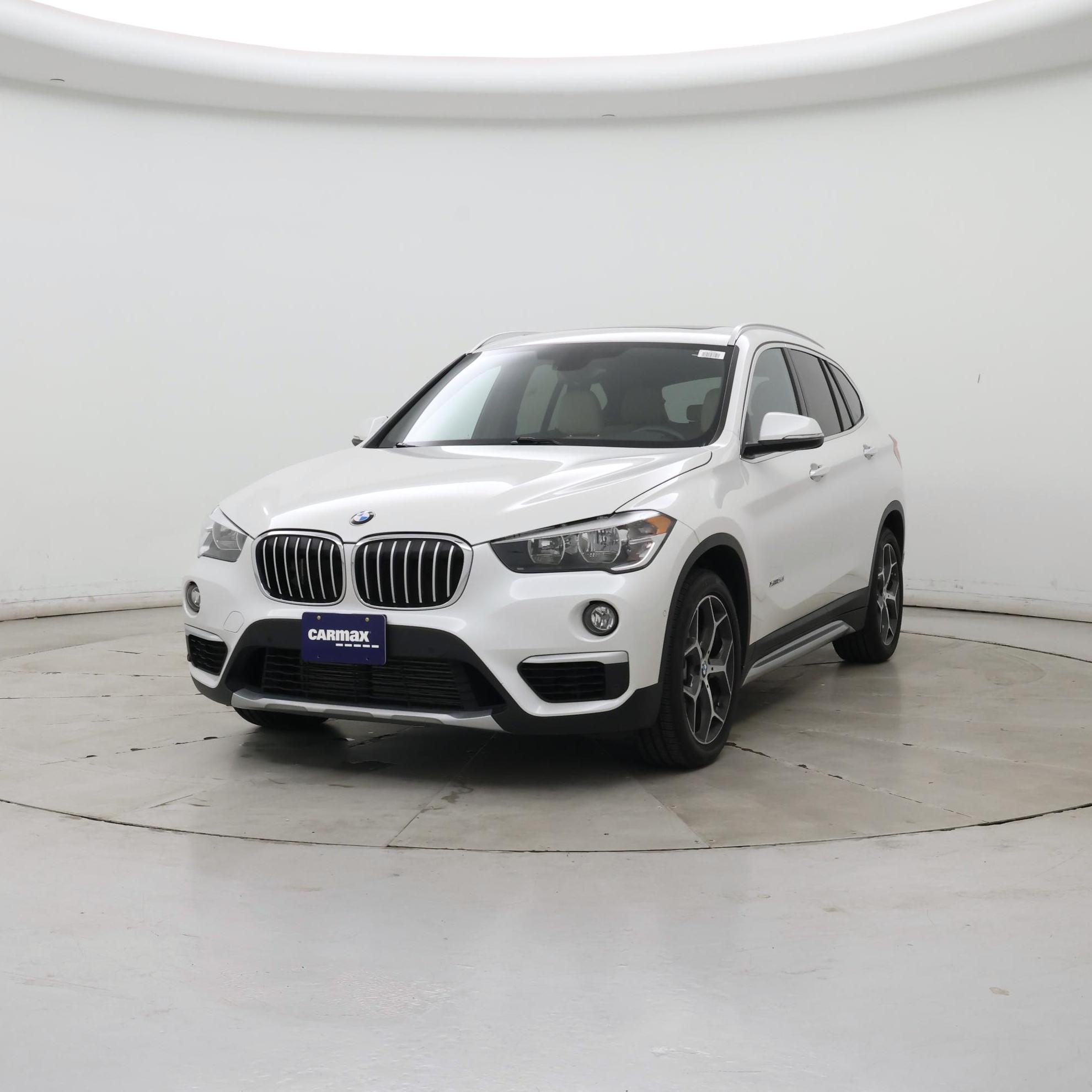 Thumbnail: 2016 BMW X1 - 4
