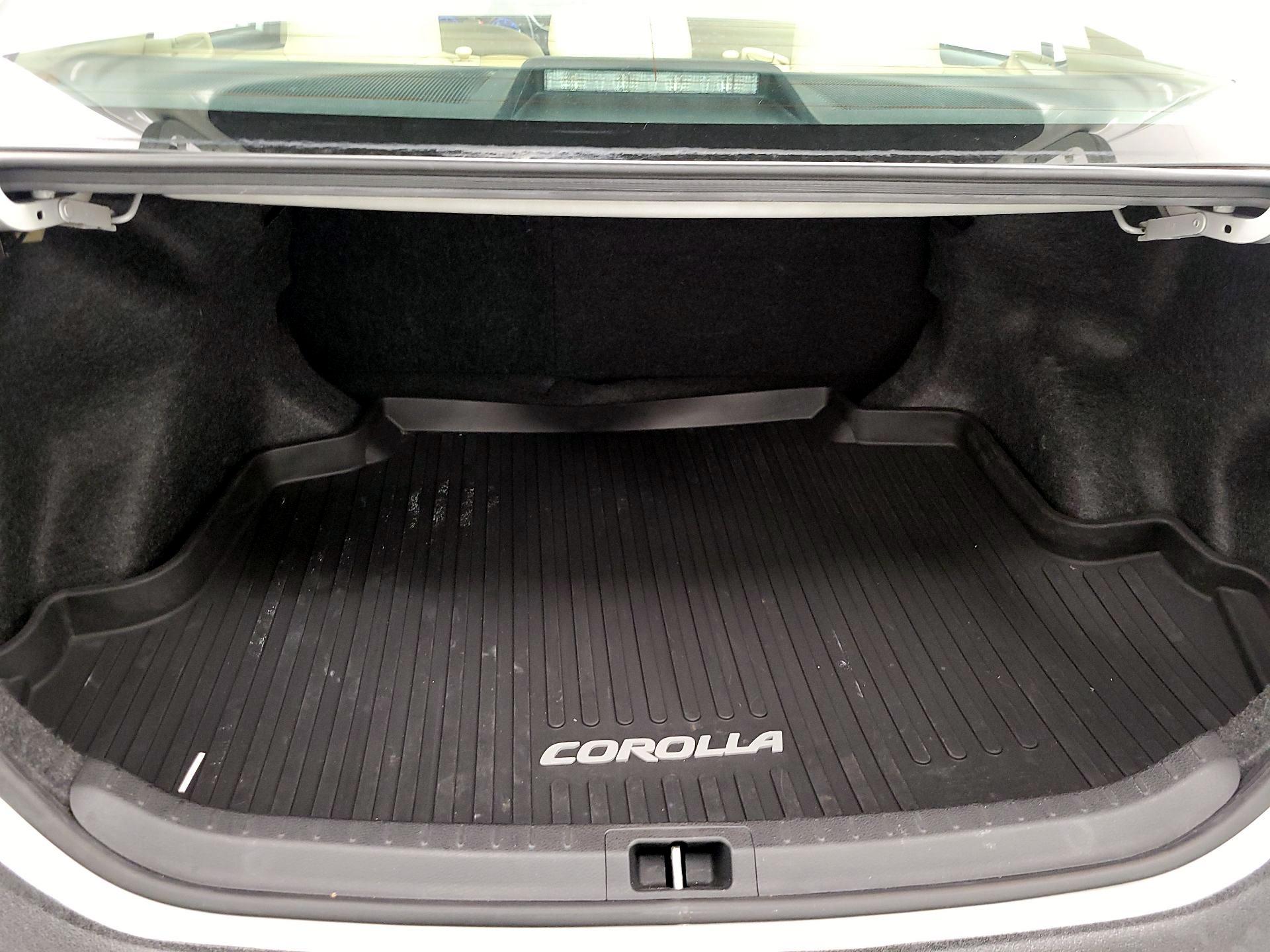 Thumbnail: 2018 Toyota Corolla - 20