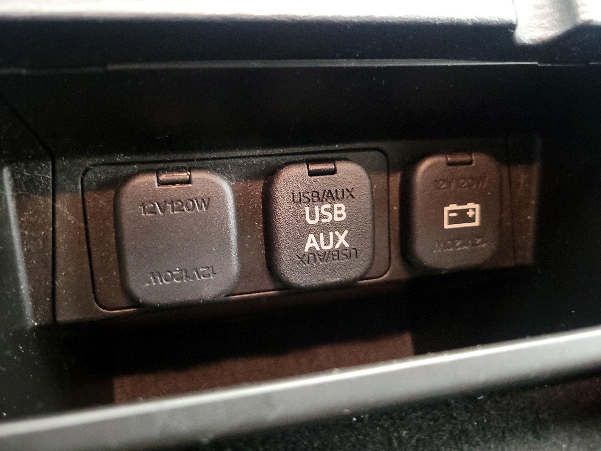 Thumbnail: 2014 Mazda Mazda3 - 17